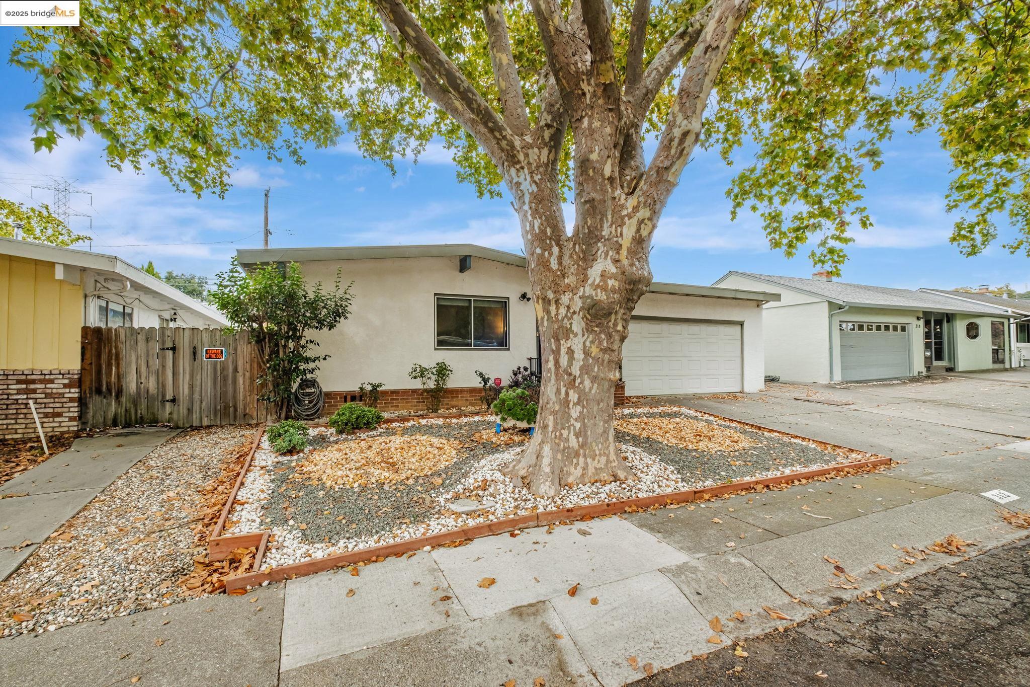 Detail Gallery Image 3 of 17 For 312 Cottonwood Dr, Vallejo,  CA 94591 - 3 Beds | 1 Baths