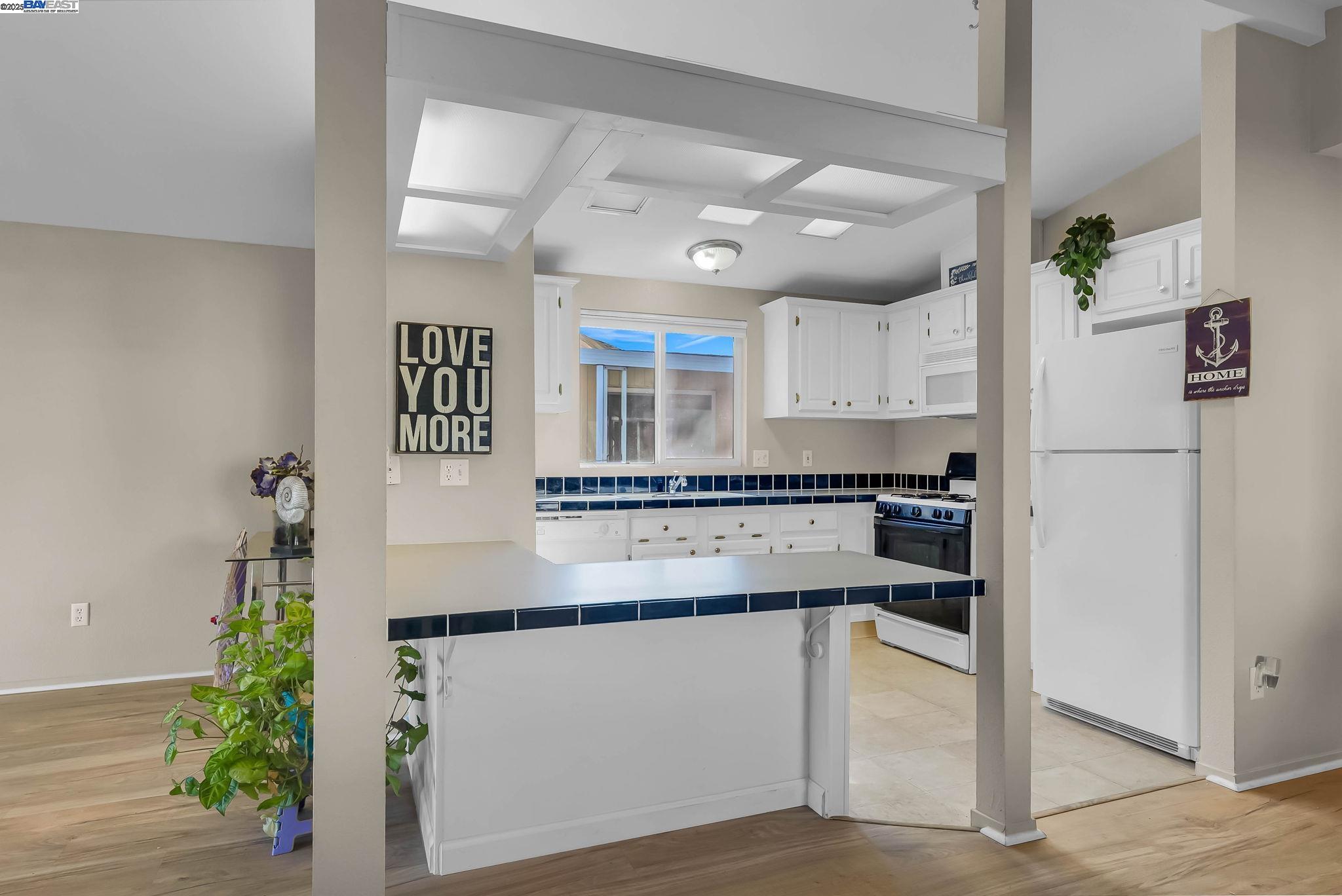 Detail Gallery Image 12 of 41 For 711 Old Canyon Rd. #176,  Fremont,  CA 94536 - 2 Beds | 2 Baths