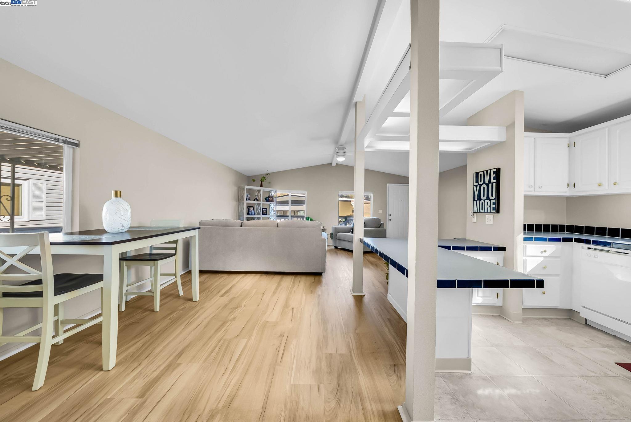 Detail Gallery Image 15 of 41 For 711 Old Canyon Rd. #176,  Fremont,  CA 94536 - 2 Beds | 2 Baths