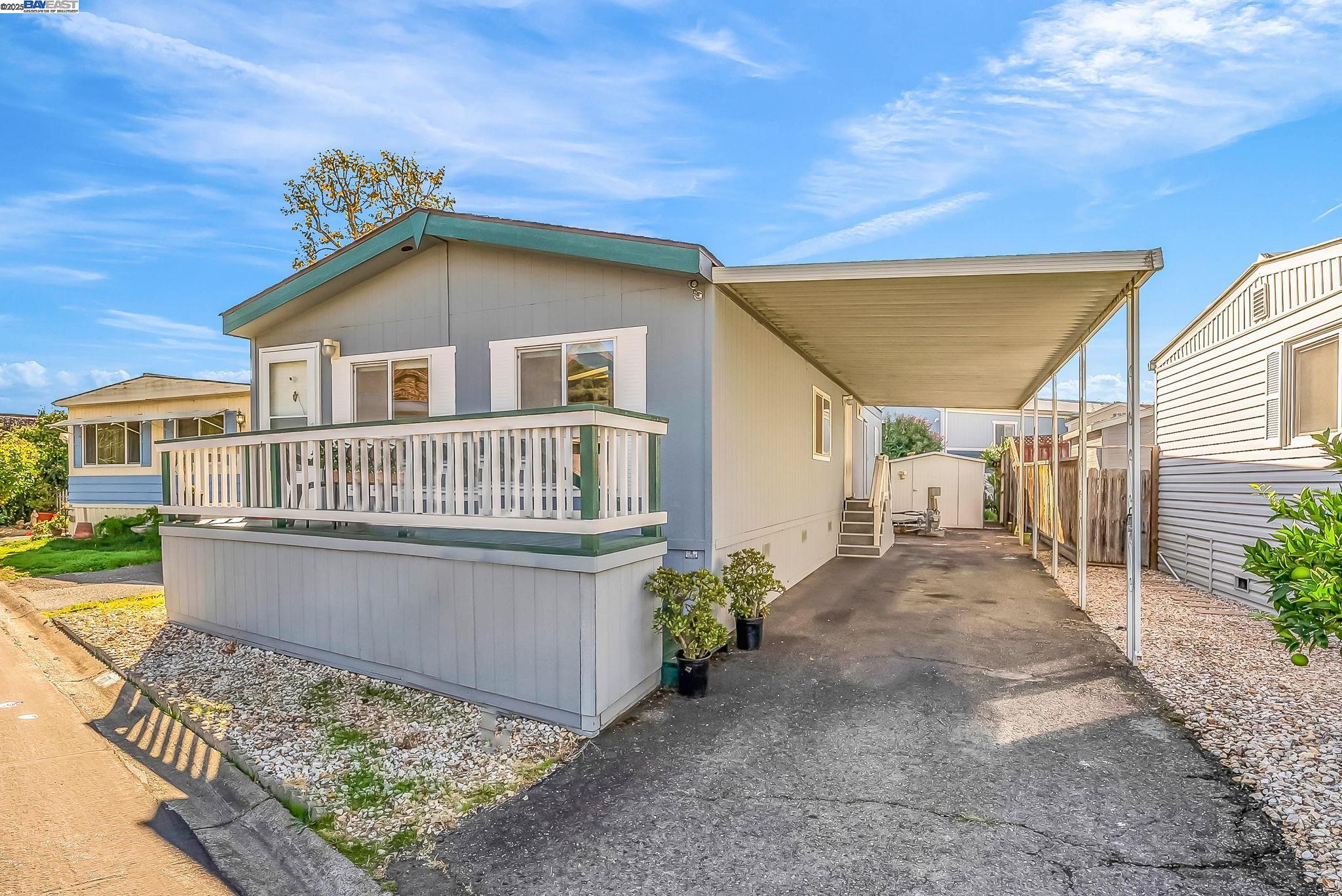 Detail Gallery Image 3 of 41 For 711 Old Canyon Rd. #176,  Fremont,  CA 94536 - 2 Beds | 2 Baths