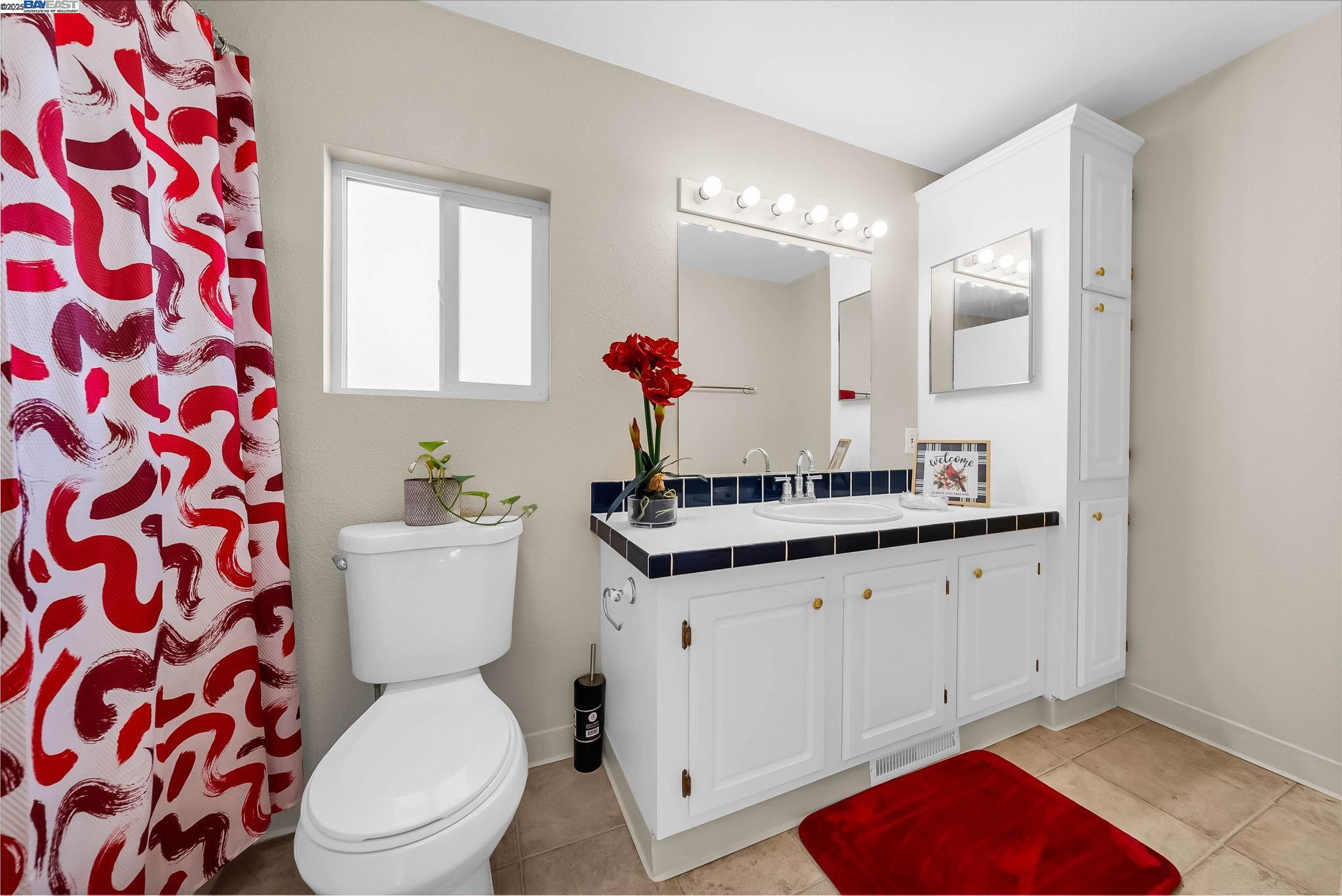 Detail Gallery Image 22 of 41 For 711 Old Canyon Rd. #176,  Fremont,  CA 94536 - 2 Beds | 2 Baths