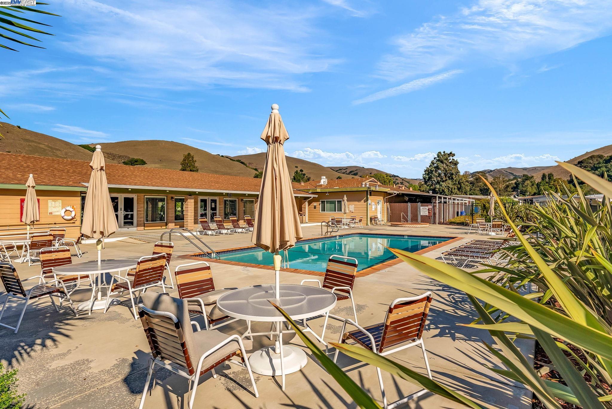 Detail Gallery Image 37 of 41 For 711 Old Canyon Rd. #176,  Fremont,  CA 94536 - 2 Beds | 2 Baths