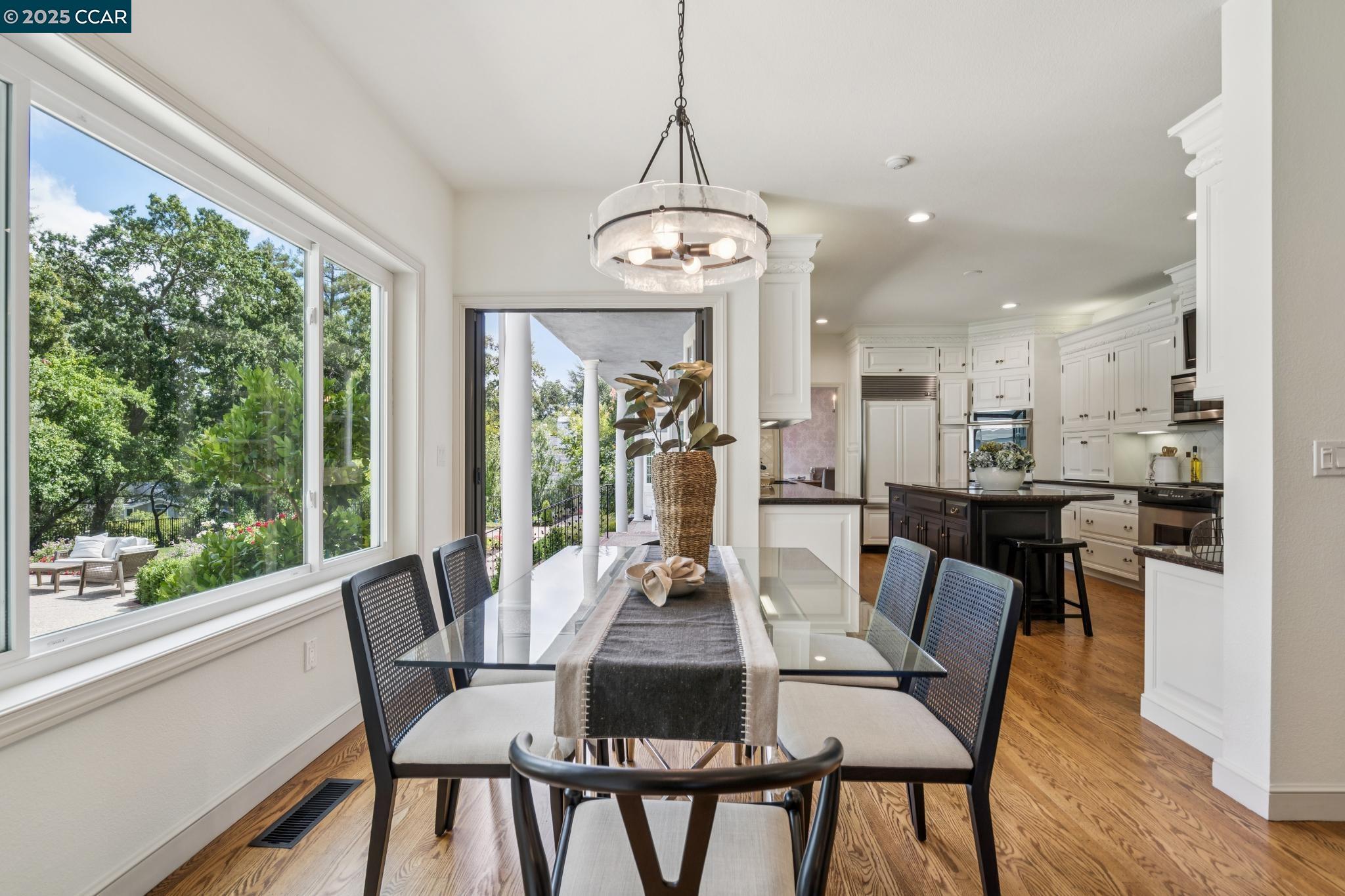 Detail Gallery Image 4 of 38 For 2398 Ironwood Pl, Alamo,  CA 94507 - 5 Beds | 4/1 Baths