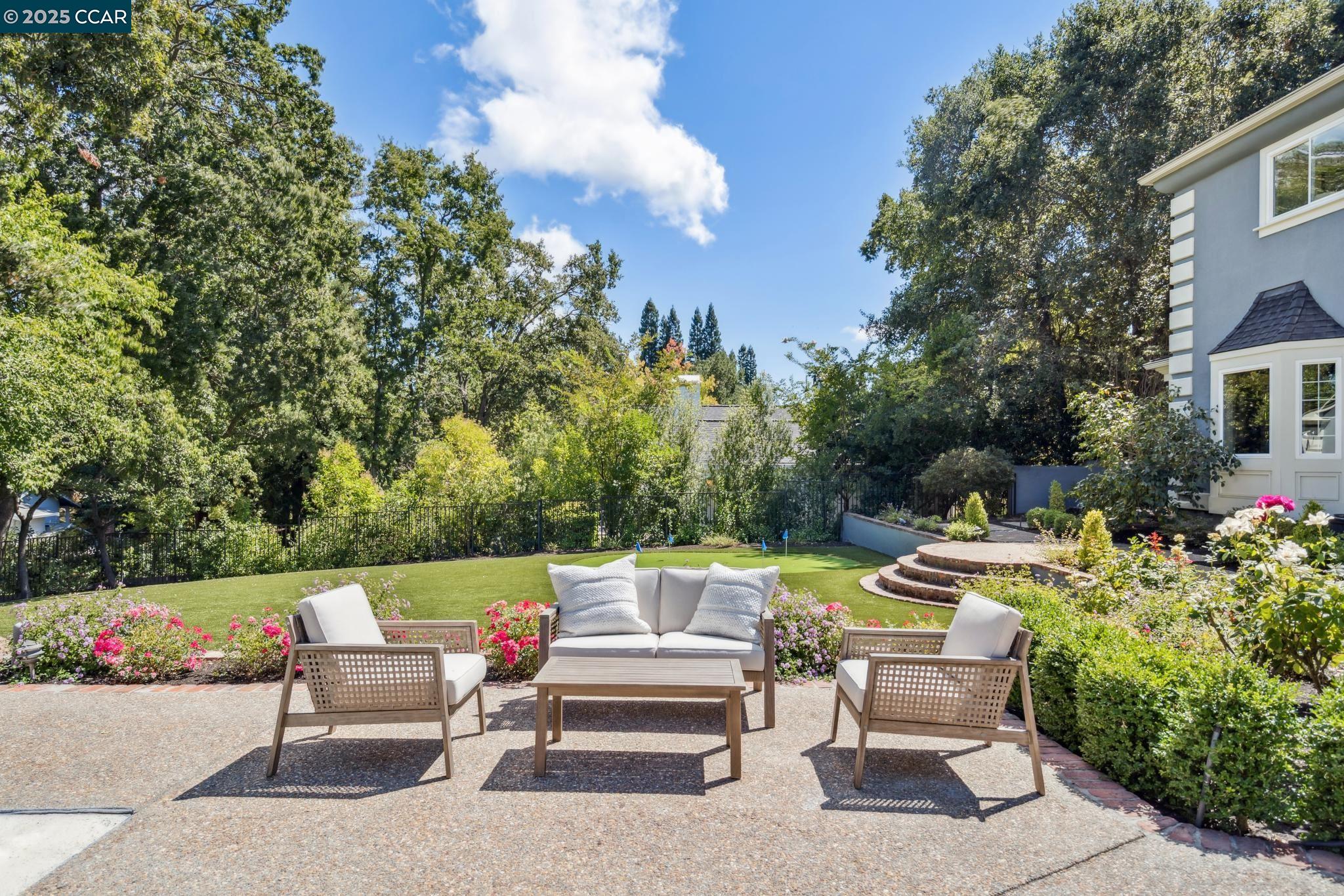 Detail Gallery Image 36 of 38 For 2398 Ironwood Pl, Alamo,  CA 94507 - 5 Beds | 4/1 Baths