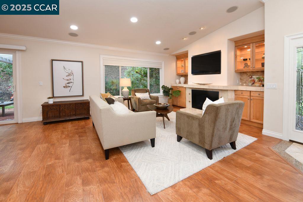 Photo #6: 41114001 Listing 