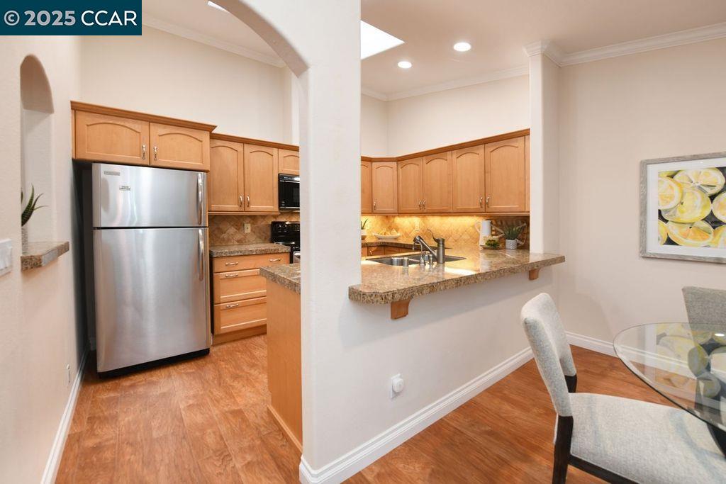 Photo #8: 41114001 Listing: Photo #8