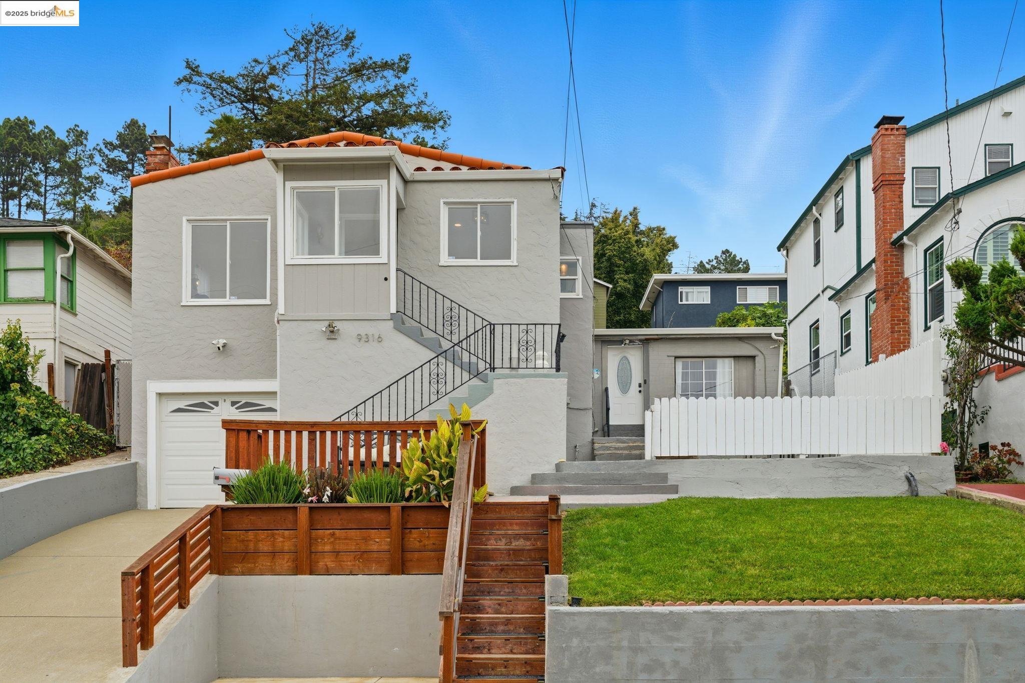 Front Image Thumbnail for EB41114003