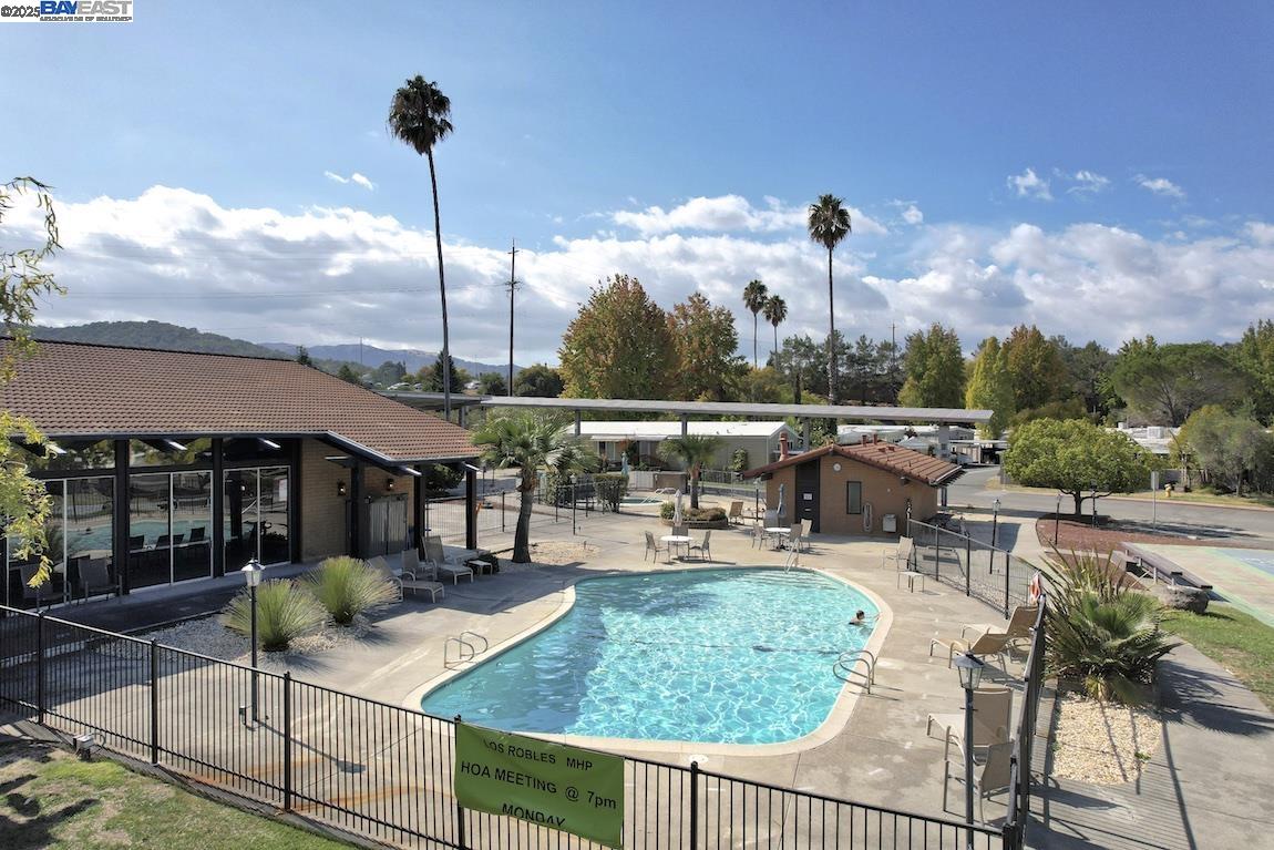 Detail Gallery Image 20 of 20 For 715 Seville Way #715,  –,  CA 94949 - 2 Beds | 2 Baths