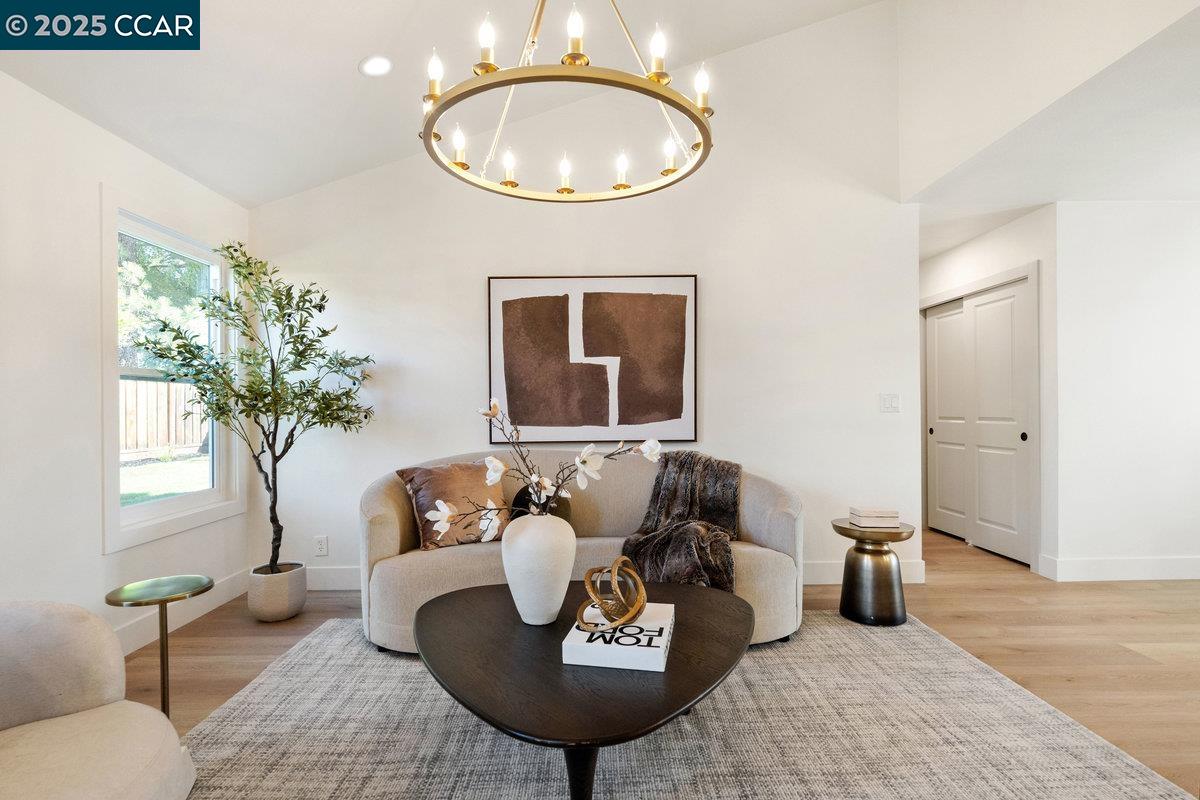 Detail Gallery Image 5 of 37 For 3163 Christopher Way, San Ramon,  CA 94583 - 4 Beds | 2 Baths