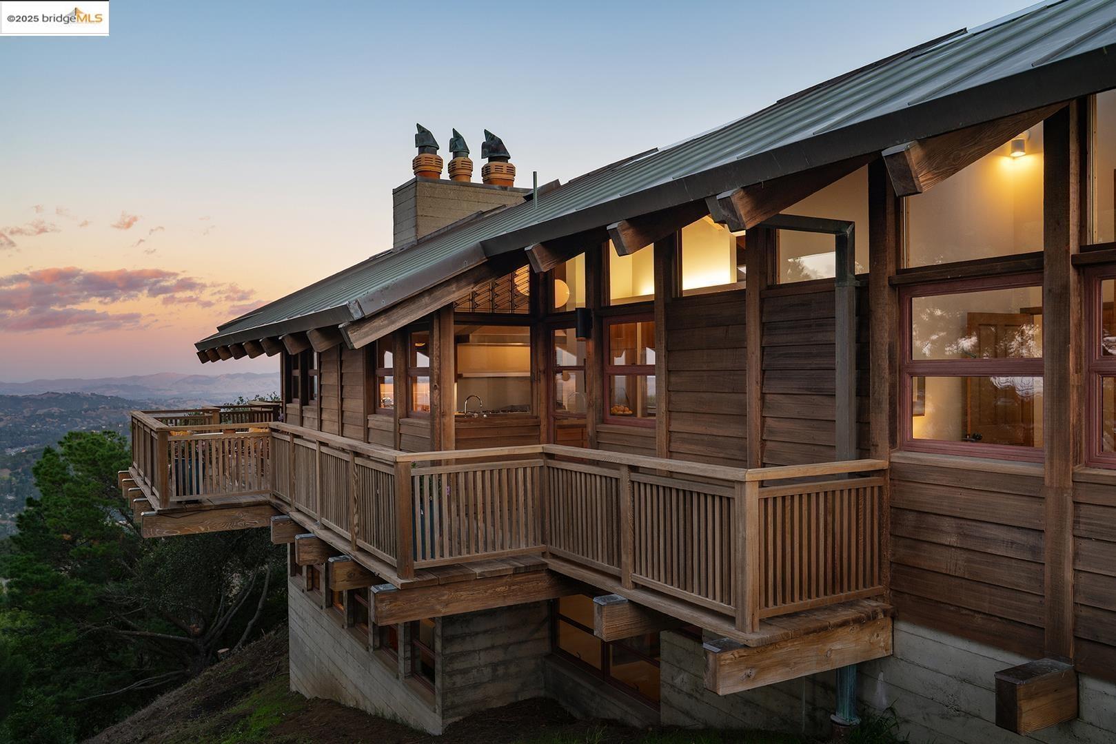 Detail Gallery Image 23 of 30 For 100 Tres Mesas, Orinda,  CA 94563 - 4 Beds | 4 Baths