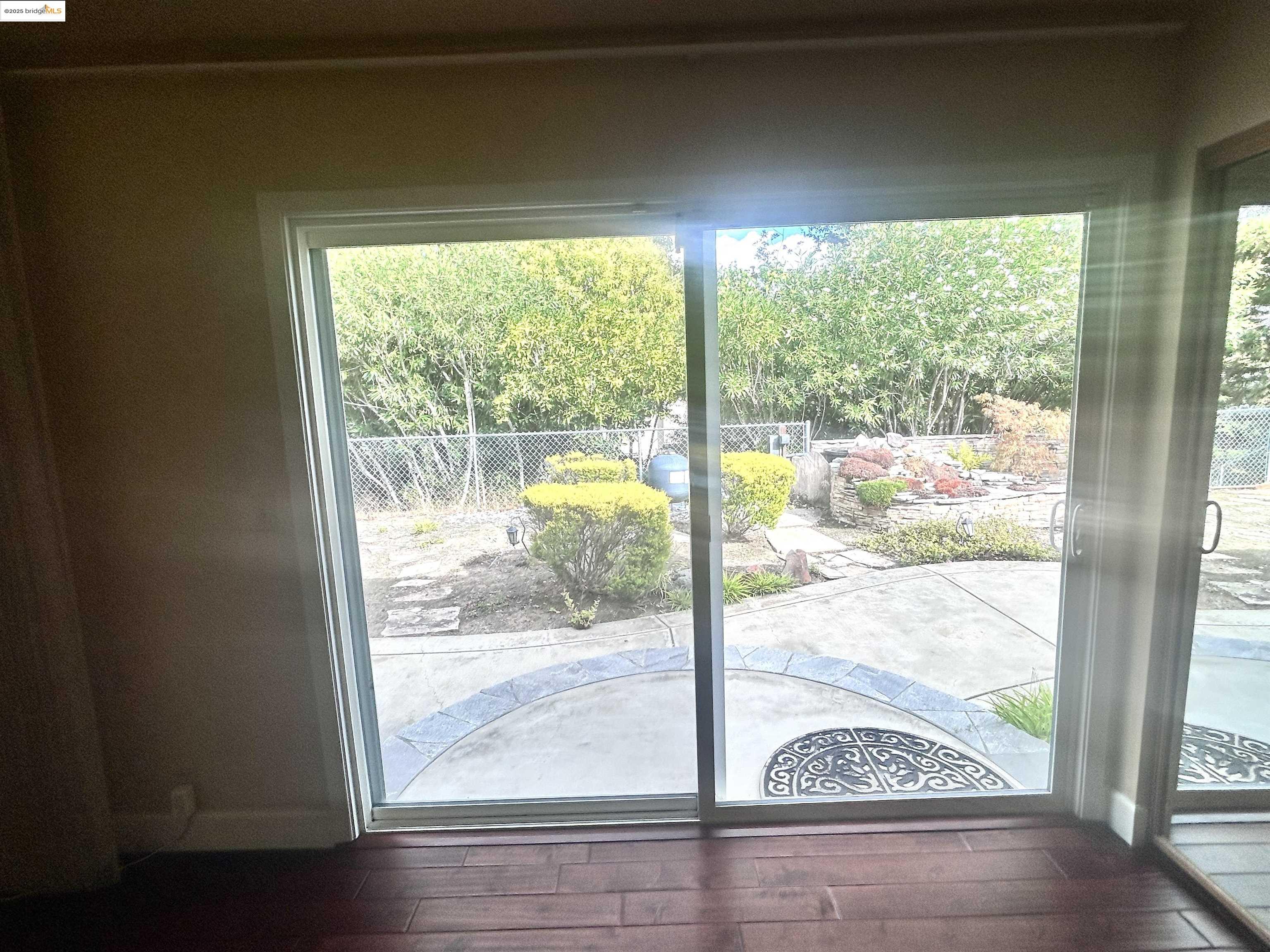 Detail Gallery Image 18 of 27 For 516 Webster Dr, Martinez,  CA 94553 - 4 Beds | 2 Baths