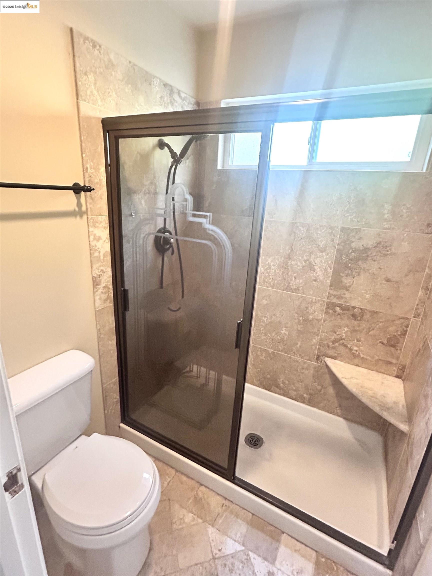 Detail Gallery Image 20 of 27 For 516 Webster Dr, Martinez,  CA 94553 - 4 Beds | 2 Baths