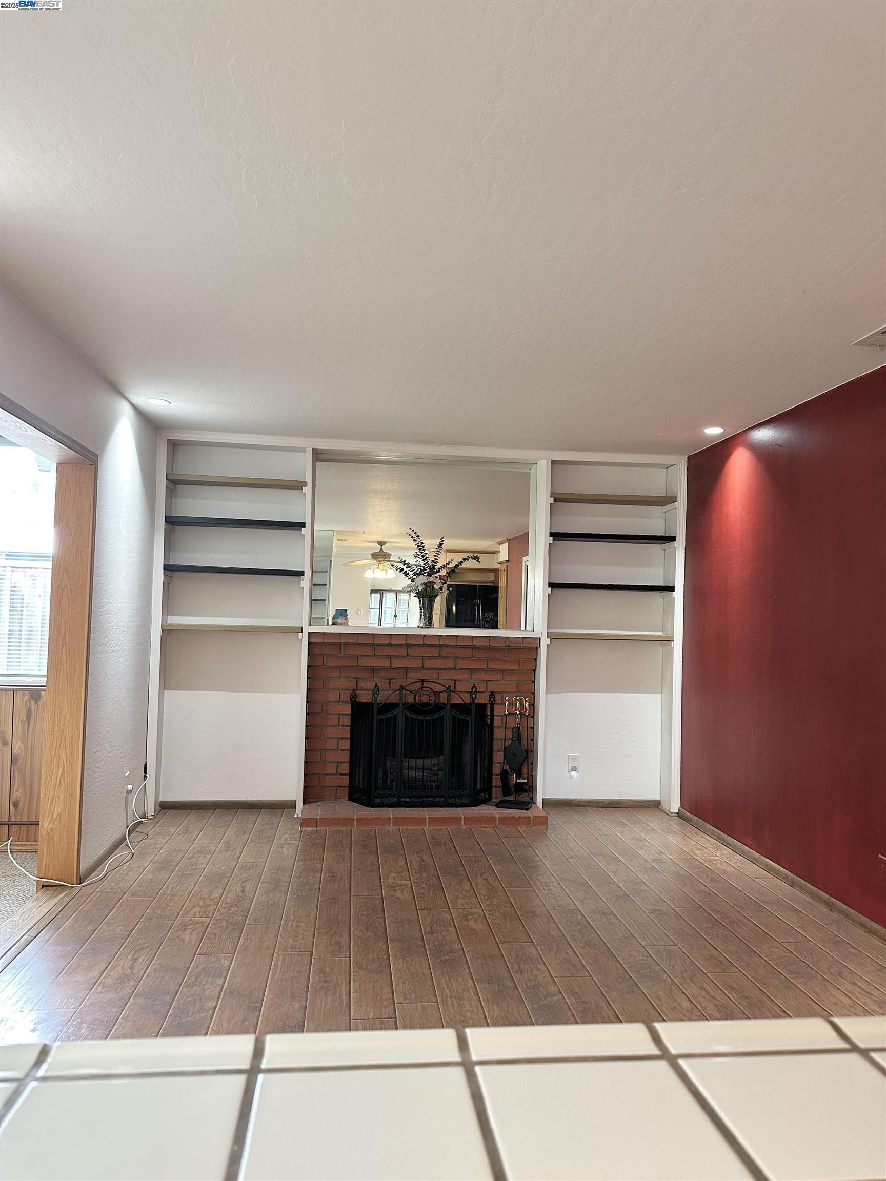 Detail Gallery Image 8 of 34 For 2135 Bluebell Drive, Livermore,  CA 94551 - 3 Beds | 2 Baths