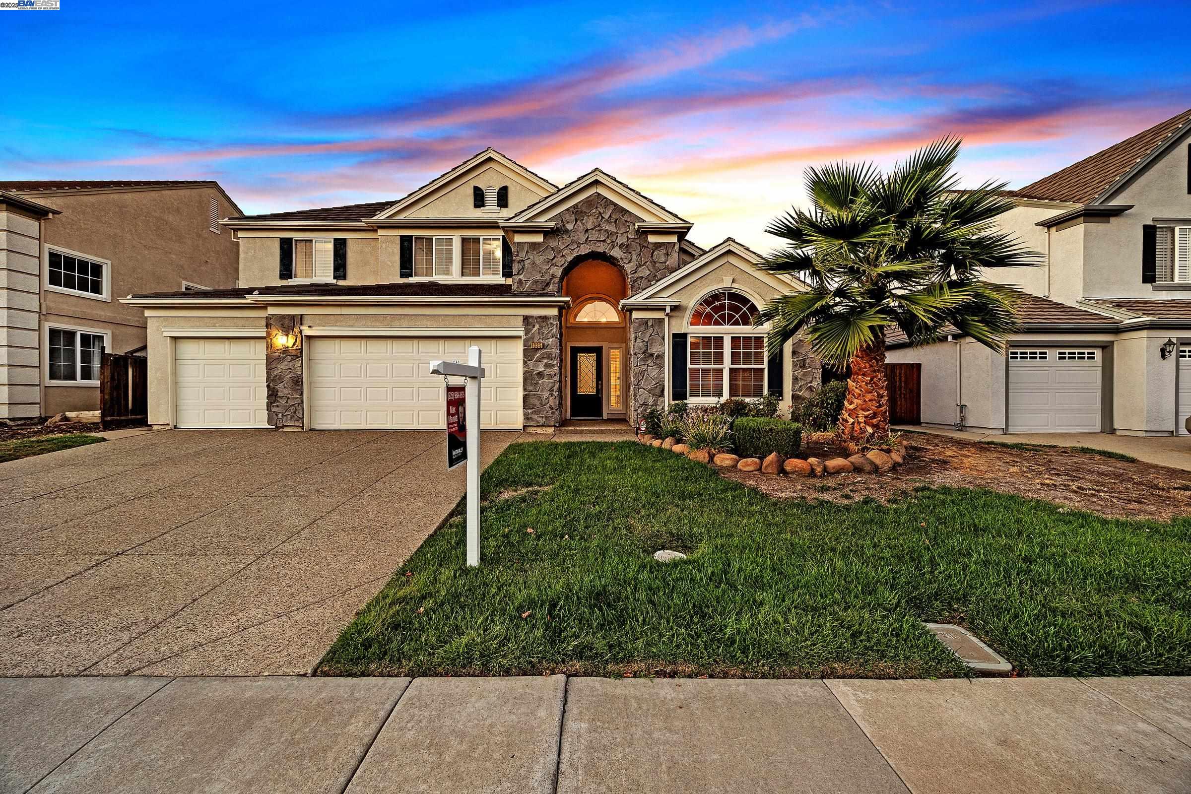 Front Image Thumbnail for BE41114042