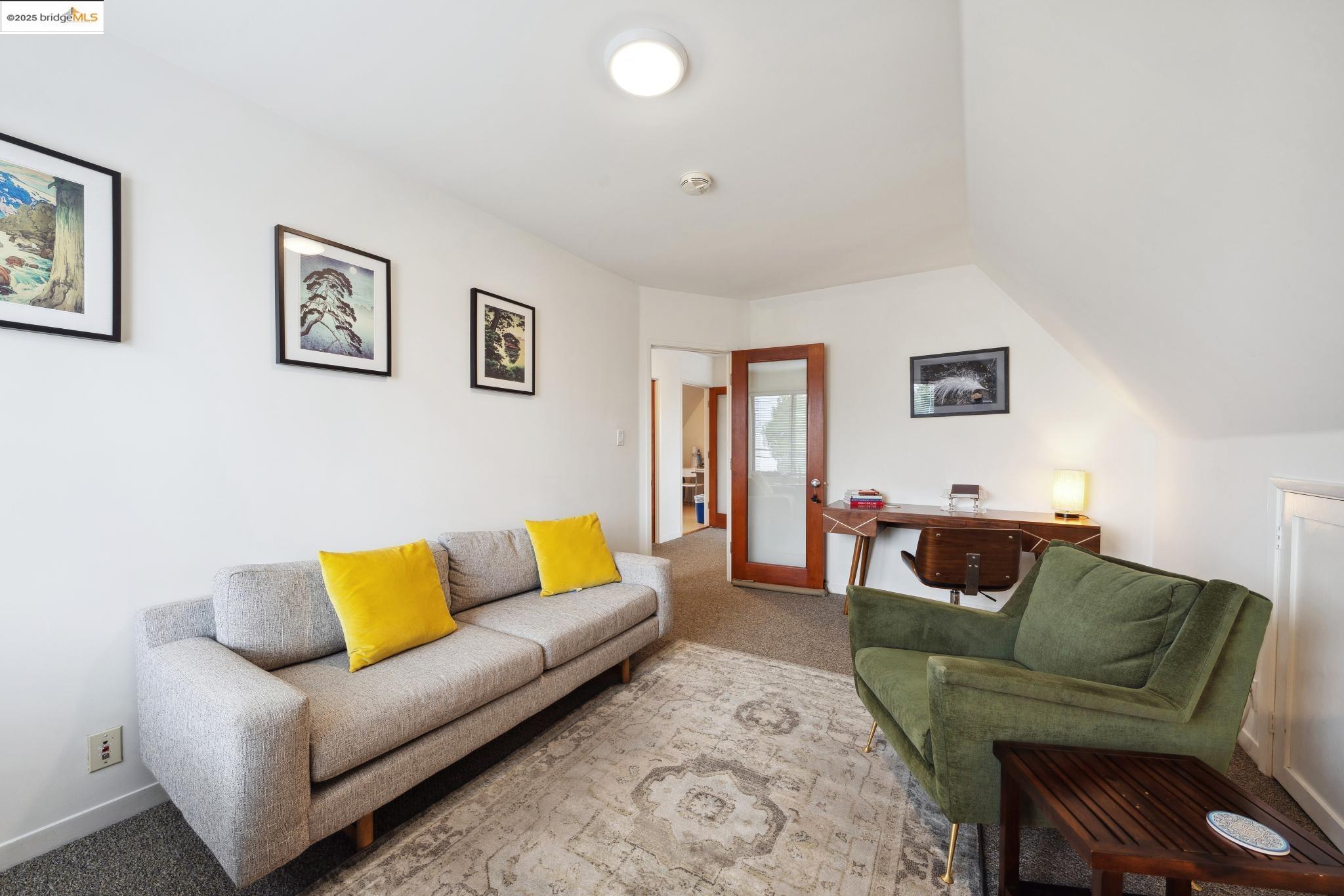 Detail Gallery Image 20 of 35 For 1010 Grayson, Berkeley,  CA 94710 - 2 Beds | 0/1 Baths