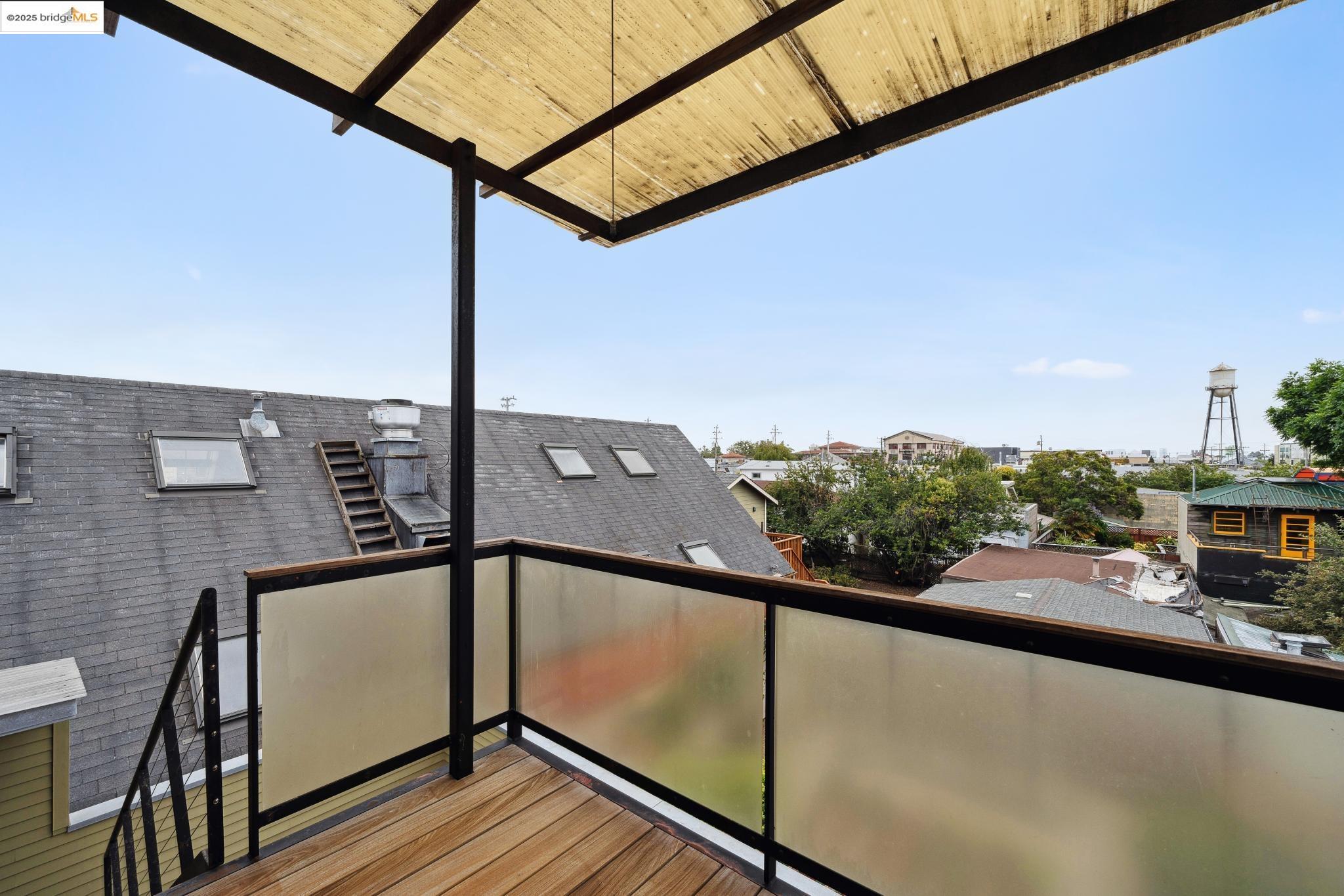 Detail Gallery Image 24 of 35 For 1010 Grayson, Berkeley,  CA 94710 - 2 Beds | 0/1 Baths