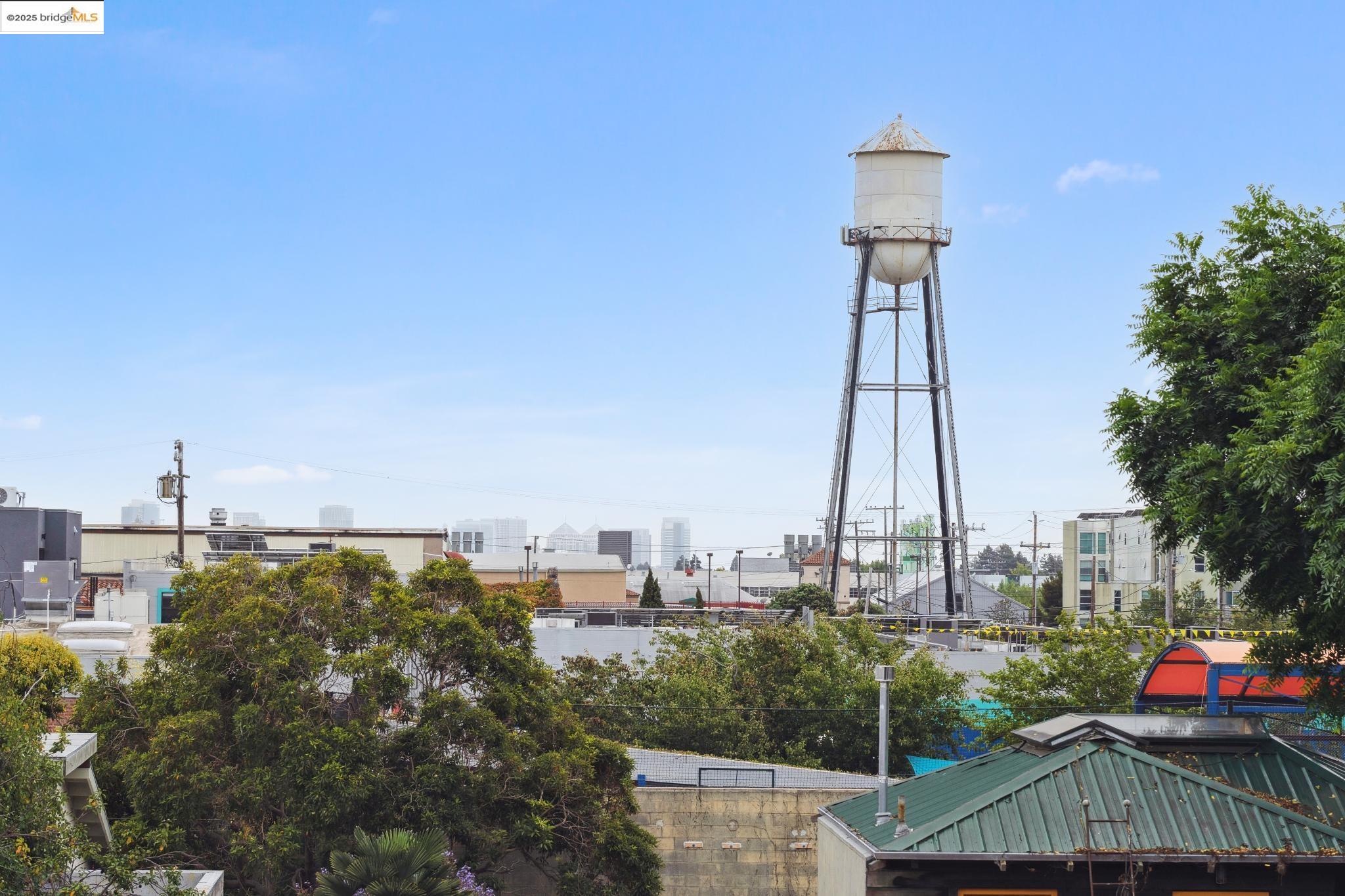 Detail Gallery Image 28 of 35 For 1010 Grayson, Berkeley,  CA 94710 - 2 Beds | 0/1 Baths