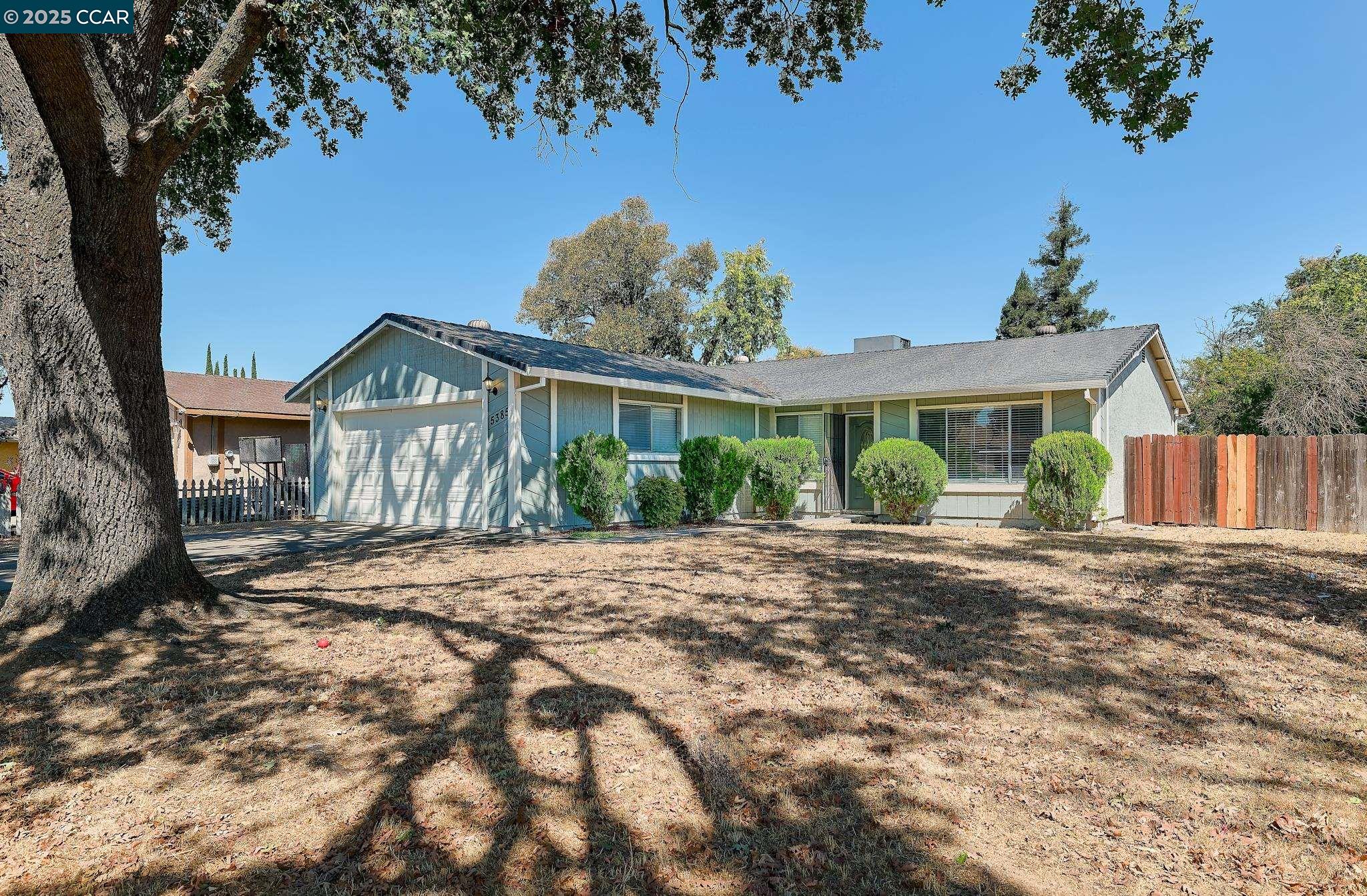 Front Image Thumbnail for CC41114059