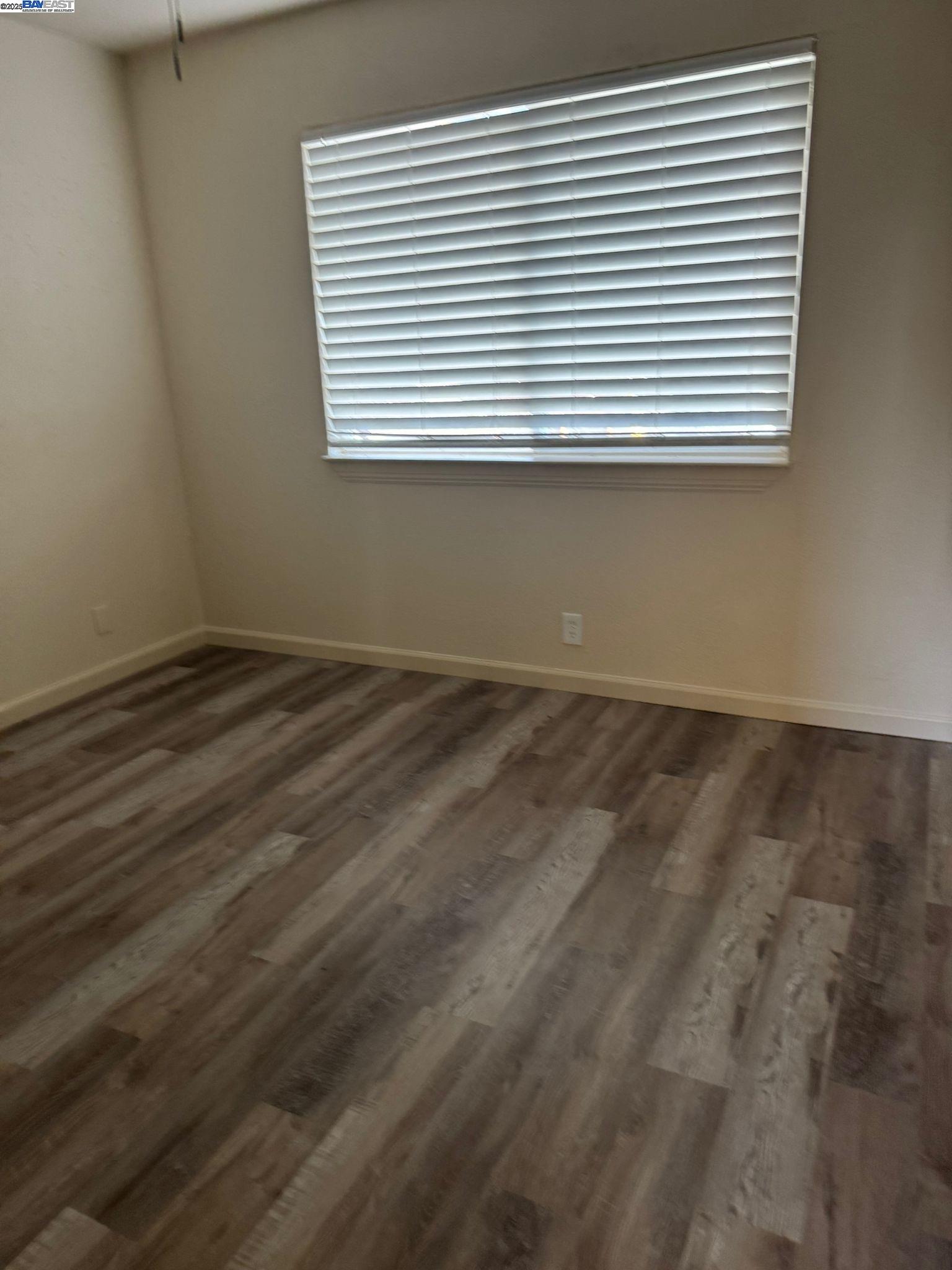 Detail Gallery Image 9 of 11 For 324 Eva Ct, Manteca,  CA 95336 - 3 Beds | 2 Baths