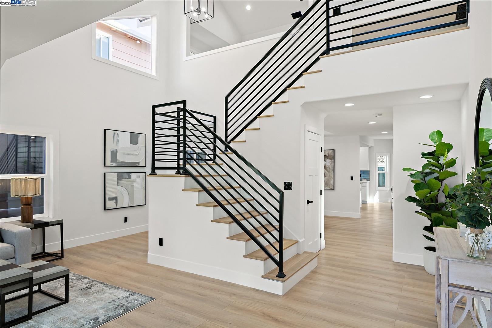 Detail Gallery Image 5 of 60 For 3198 Vintage Crest Dr, San Jose,  CA 95148 - 5 Beds | 3 Baths