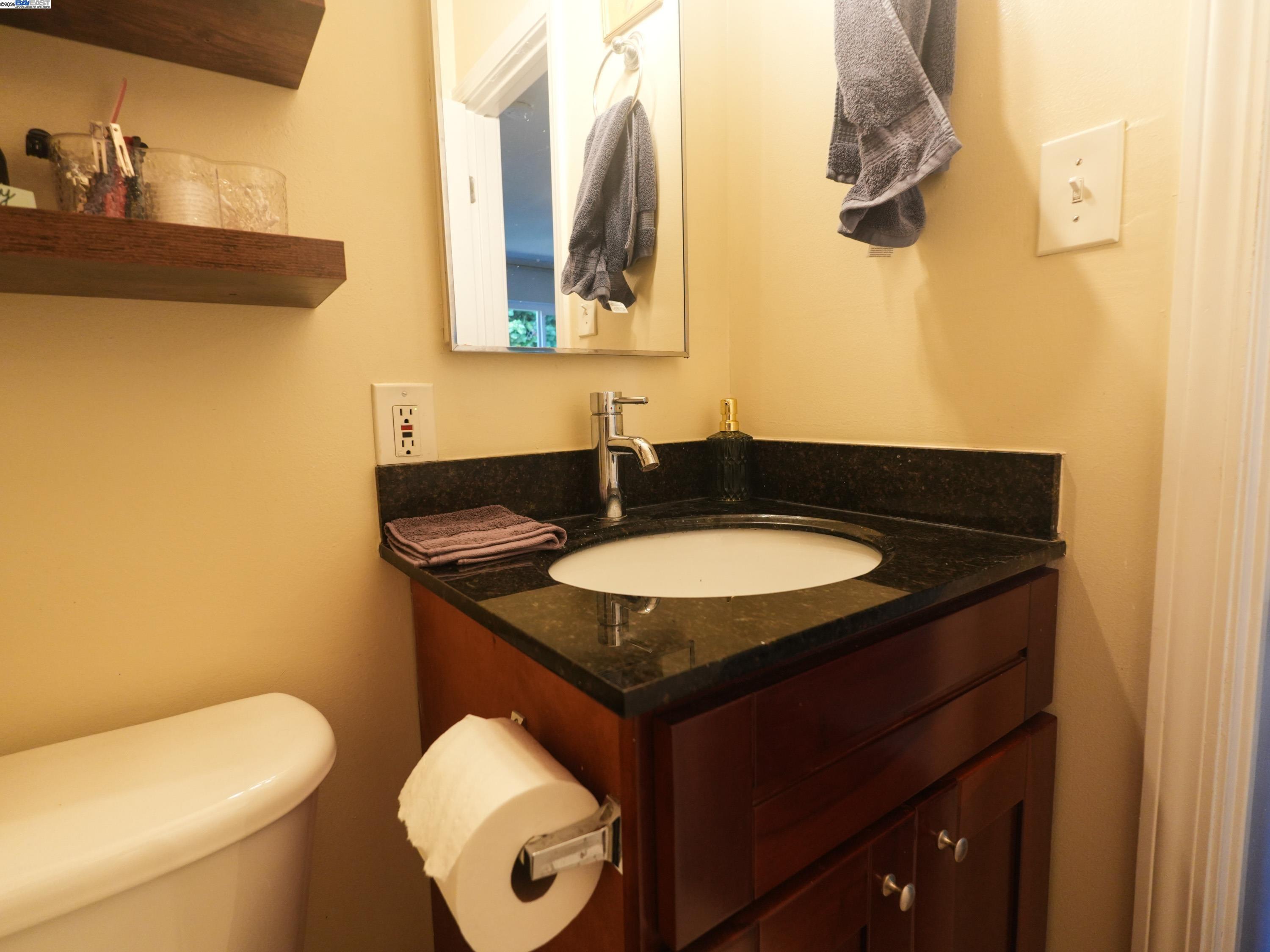 Detail Gallery Image 14 of 37 For 3026 Richmond Blvd, Oakland,  CA 94611 - – Beds | – Baths