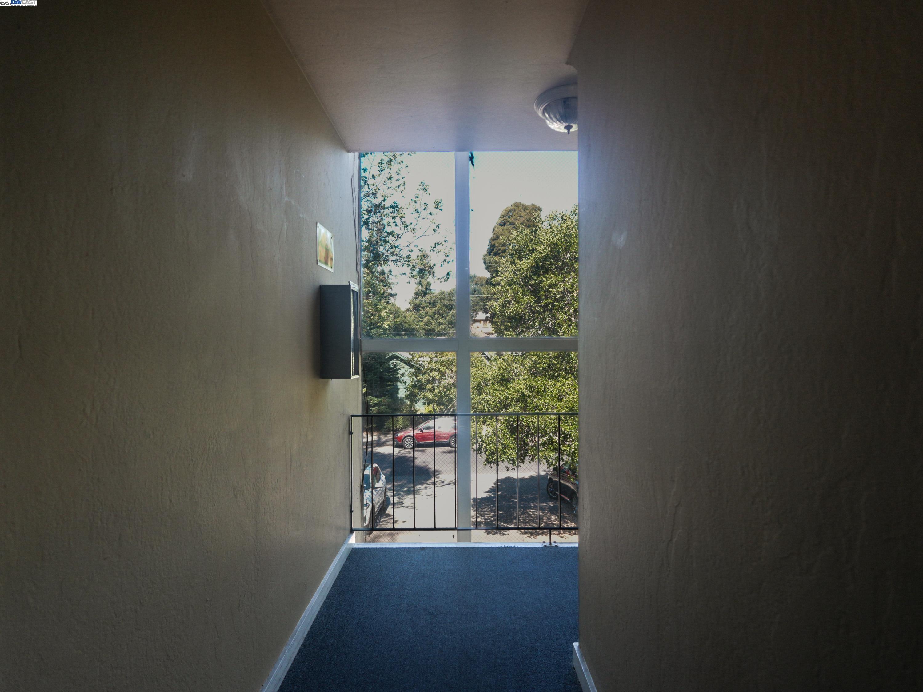 Detail Gallery Image 15 of 37 For 3026 Richmond Blvd, Oakland,  CA 94611 - – Beds | – Baths