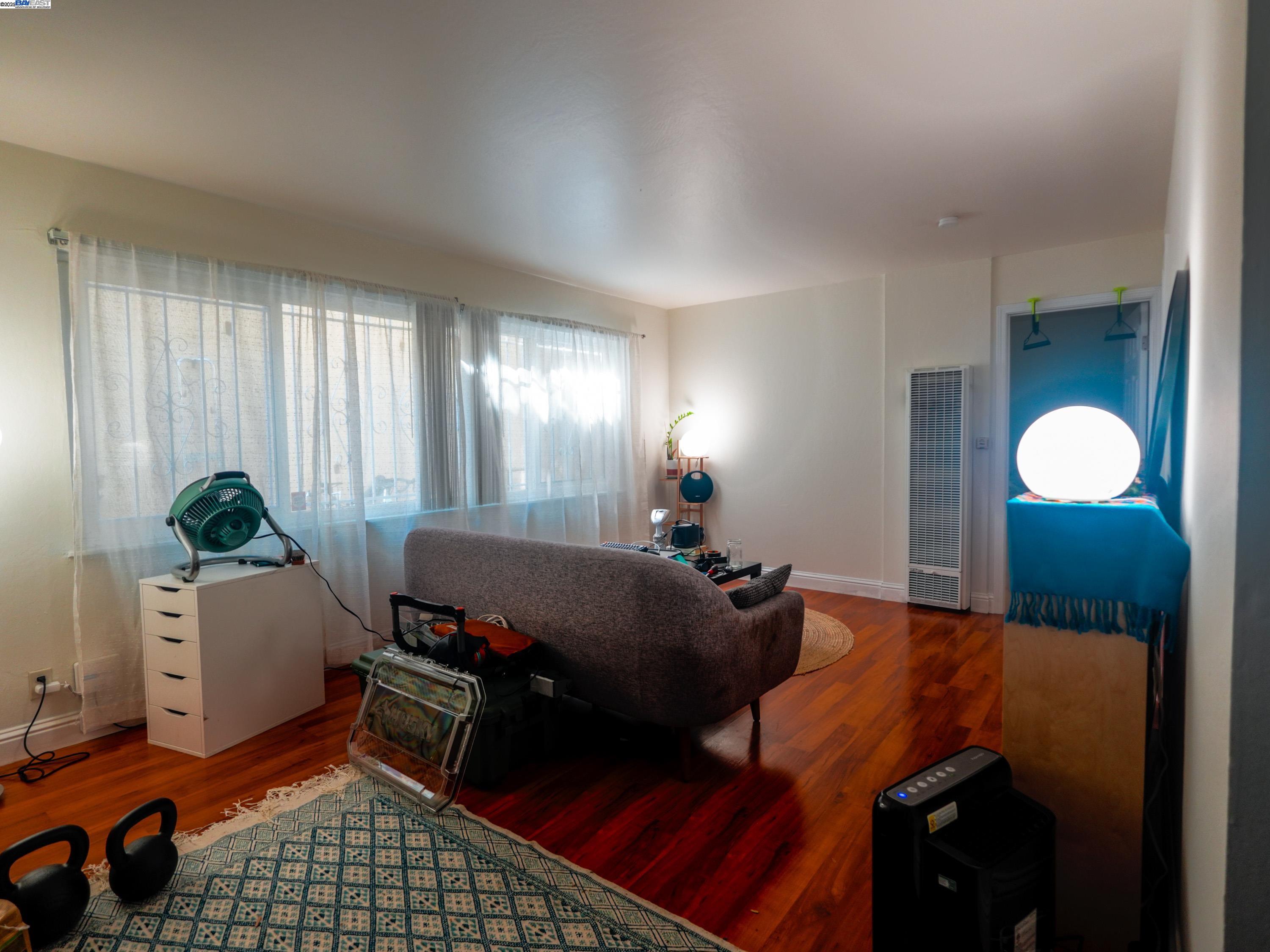 Detail Gallery Image 16 of 37 For 3026 Richmond Blvd, Oakland,  CA 94611 - – Beds | – Baths