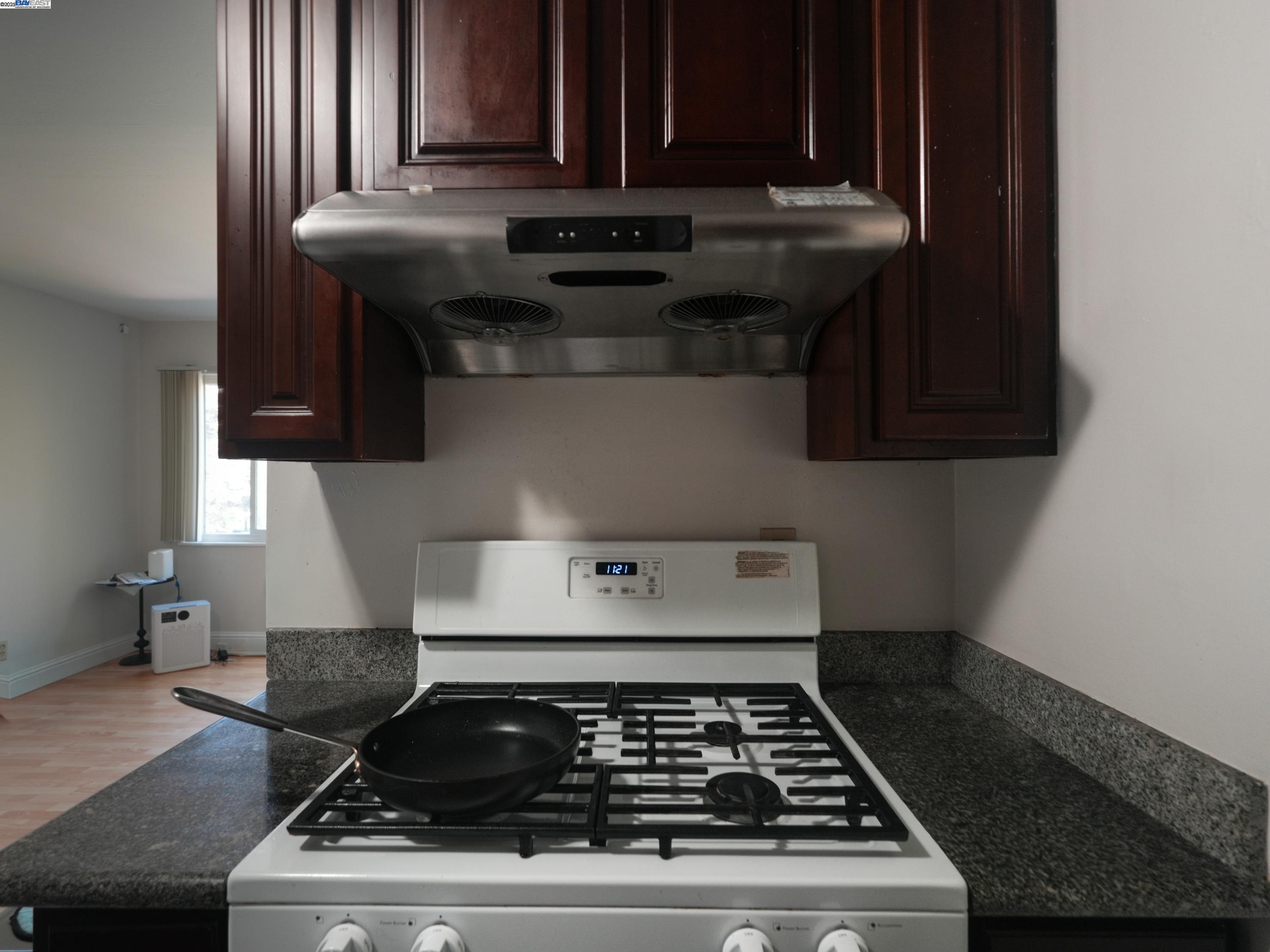 Detail Gallery Image 26 of 37 For 3026 Richmond Blvd, Oakland,  CA 94611 - – Beds | – Baths