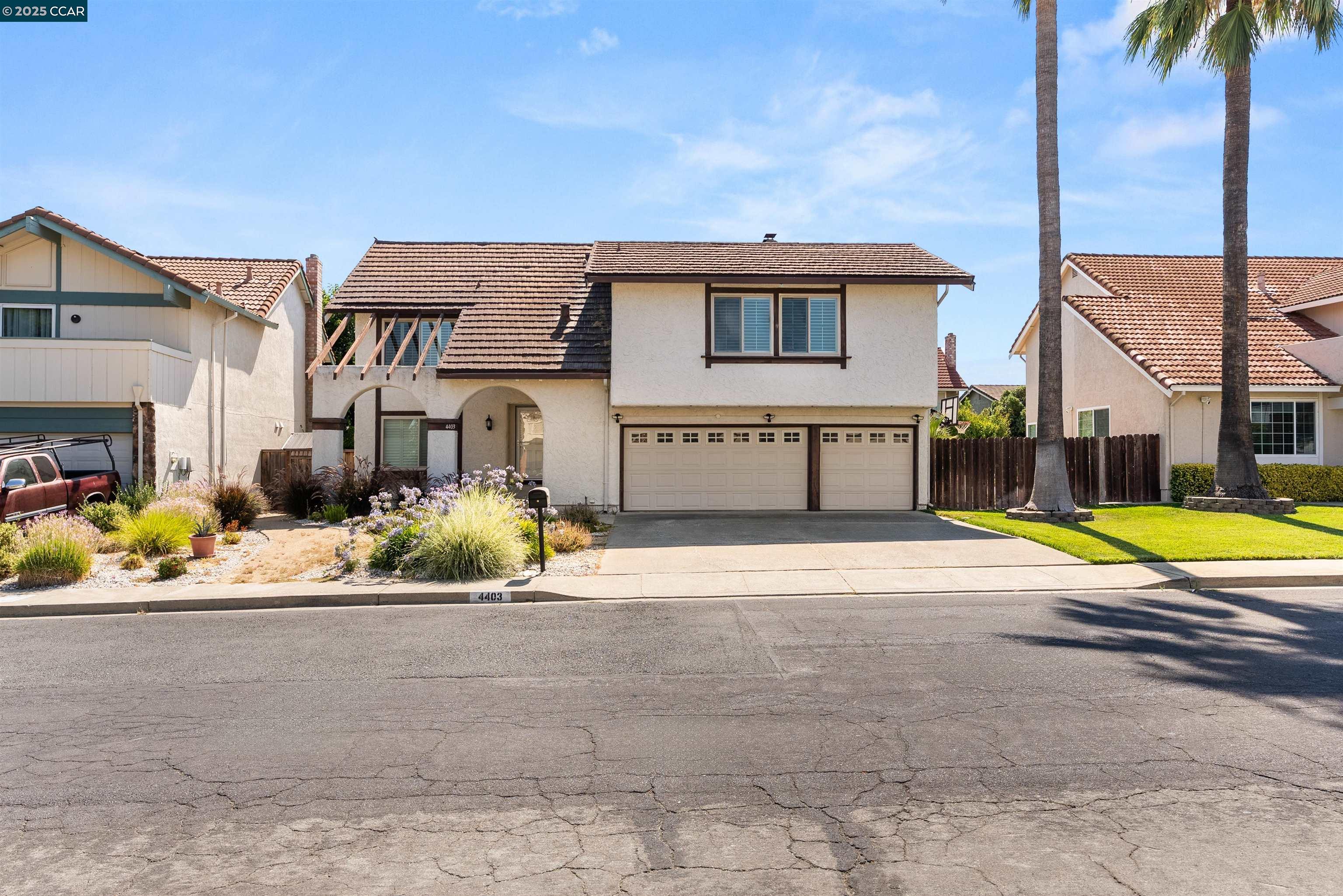 Front Image Thumbnail for CC41114066