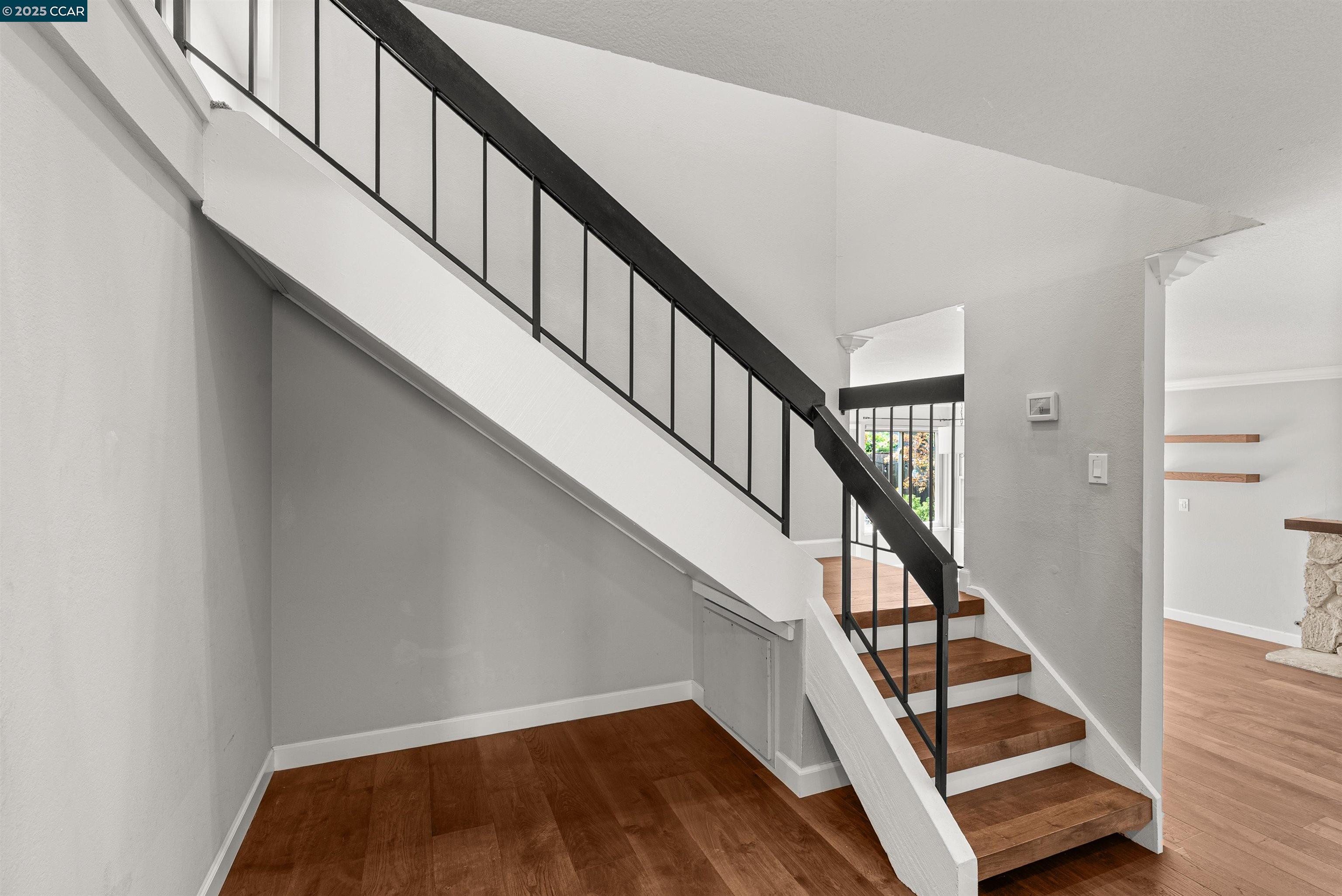 Detail Gallery Image 25 of 52 For 4403 Winterberry Ct, Concord,  CA 94521 - 4 Beds | 2/1 Baths