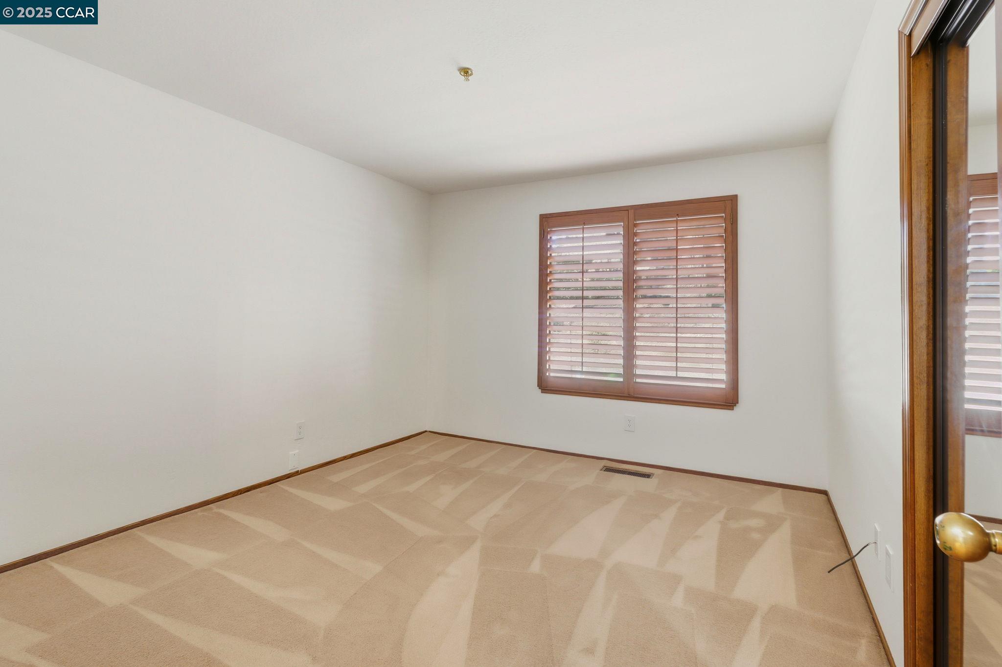 Detail Gallery Image 22 of 36 For 3 Magee Ct, Moraga,  CA 94556 - 4 Beds | 3 Baths