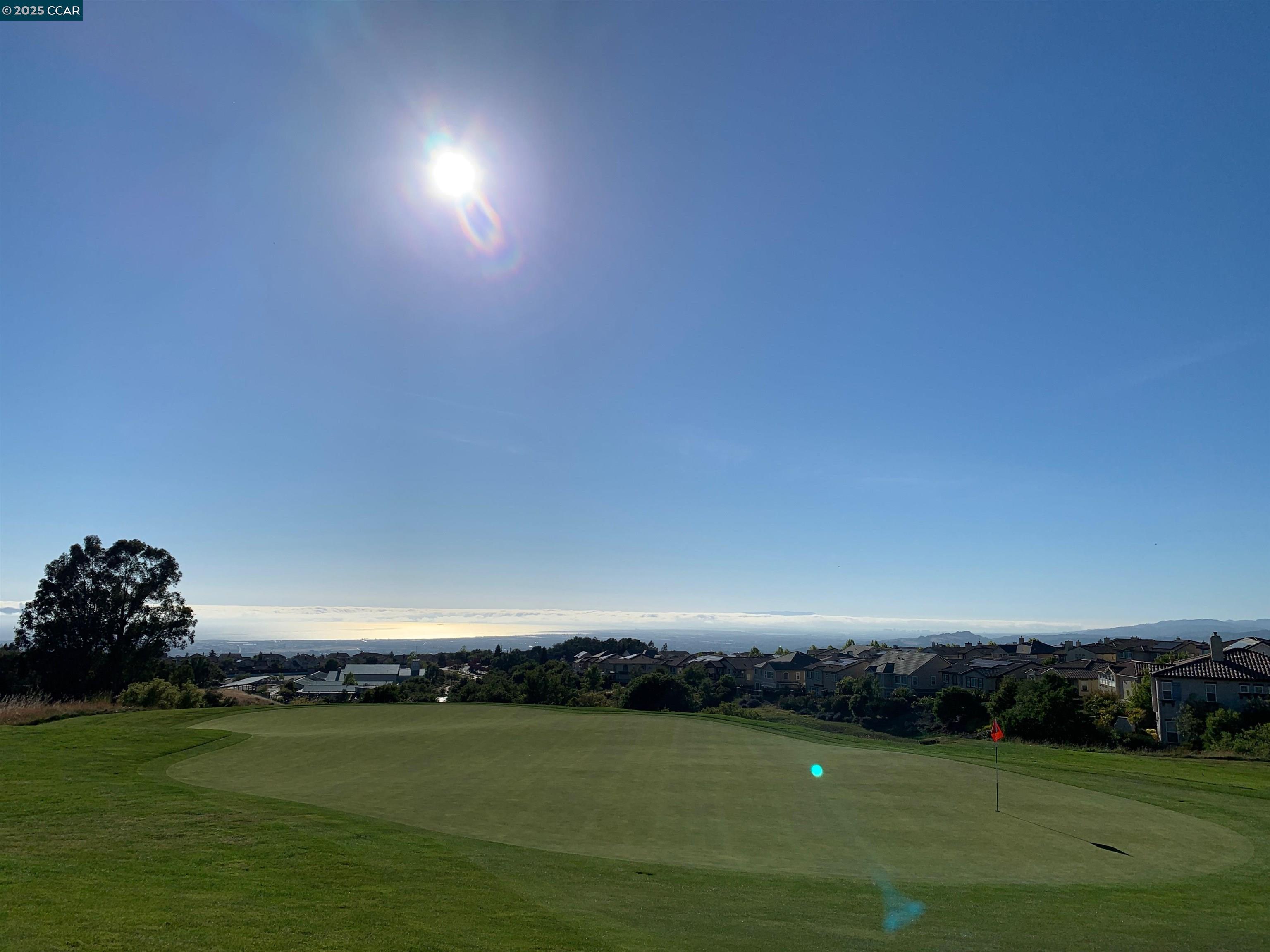 Detail Gallery Image 2 of 60 For 130 Arundel Dr, Hayward,  CA 94542 - 4 Beds | 3/1 Baths