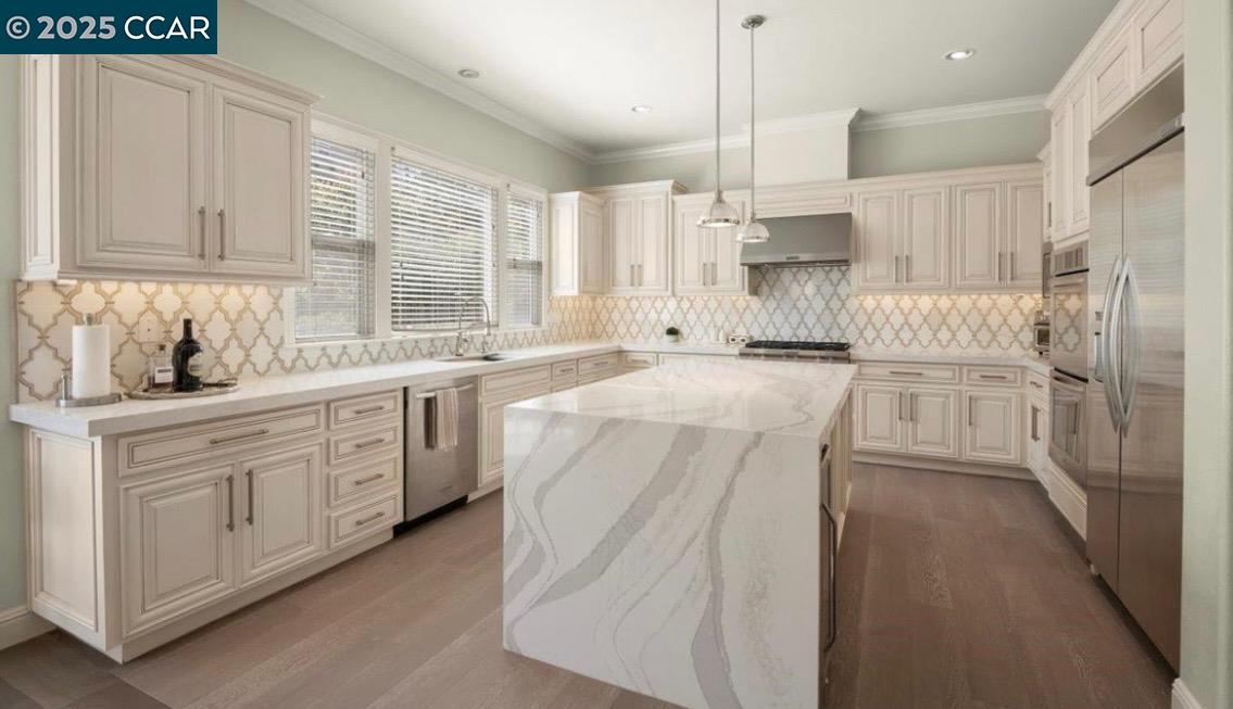 Detail Gallery Image 13 of 60 For 130 Arundel Dr, Hayward,  CA 94542 - 4 Beds | 3/1 Baths