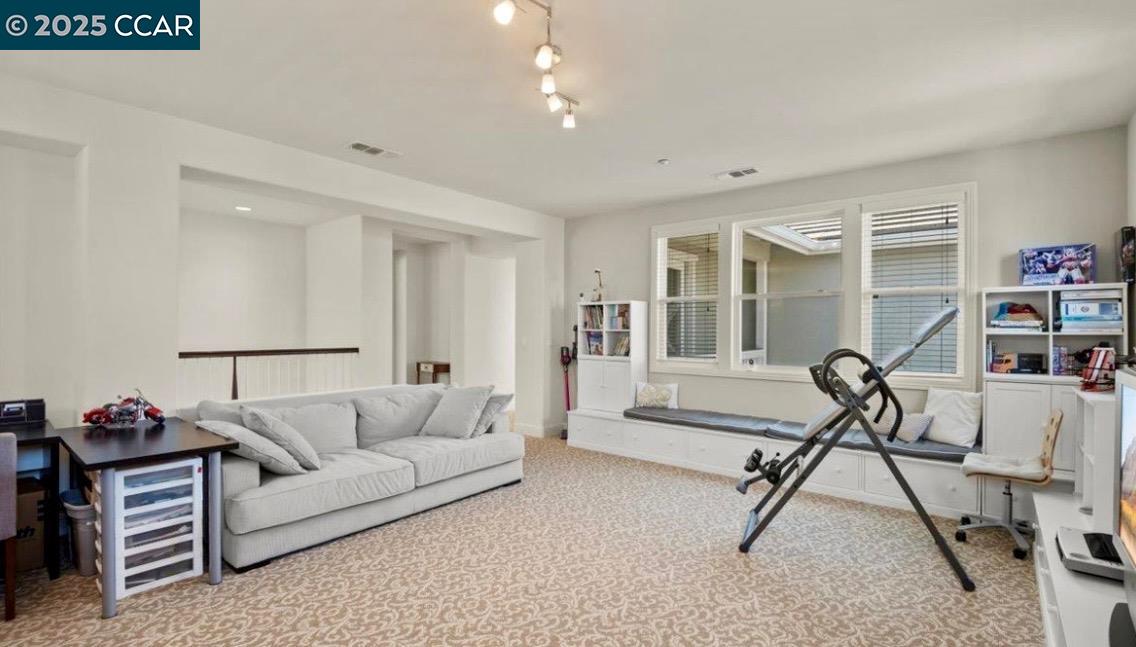 Detail Gallery Image 29 of 60 For 130 Arundel Dr, Hayward,  CA 94542 - 4 Beds | 3/1 Baths