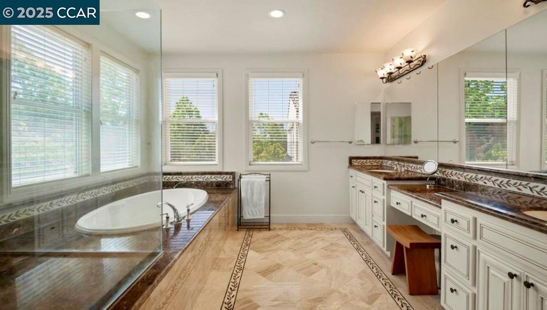 Detail Gallery Image 32 of 60 For 130 Arundel Dr, Hayward,  CA 94542 - 4 Beds | 3/1 Baths