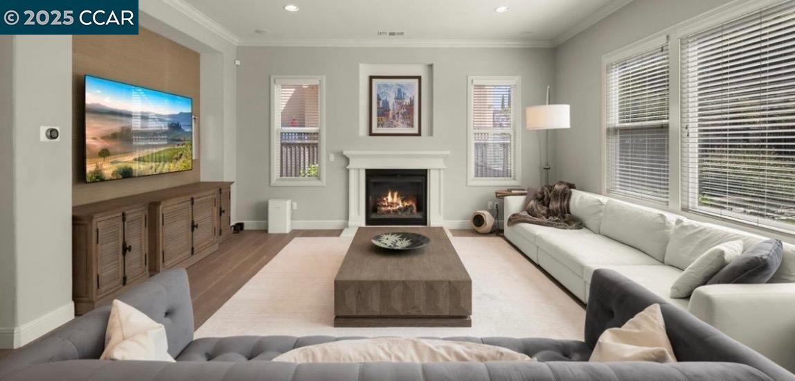 Detail Gallery Image 6 of 60 For 130 Arundel Dr, Hayward,  CA 94542 - 4 Beds | 3/1 Baths