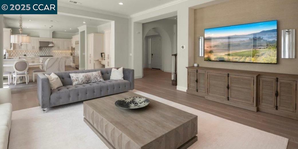 Detail Gallery Image 9 of 60 For 130 Arundel Dr, Hayward,  CA 94542 - 4 Beds | 3/1 Baths