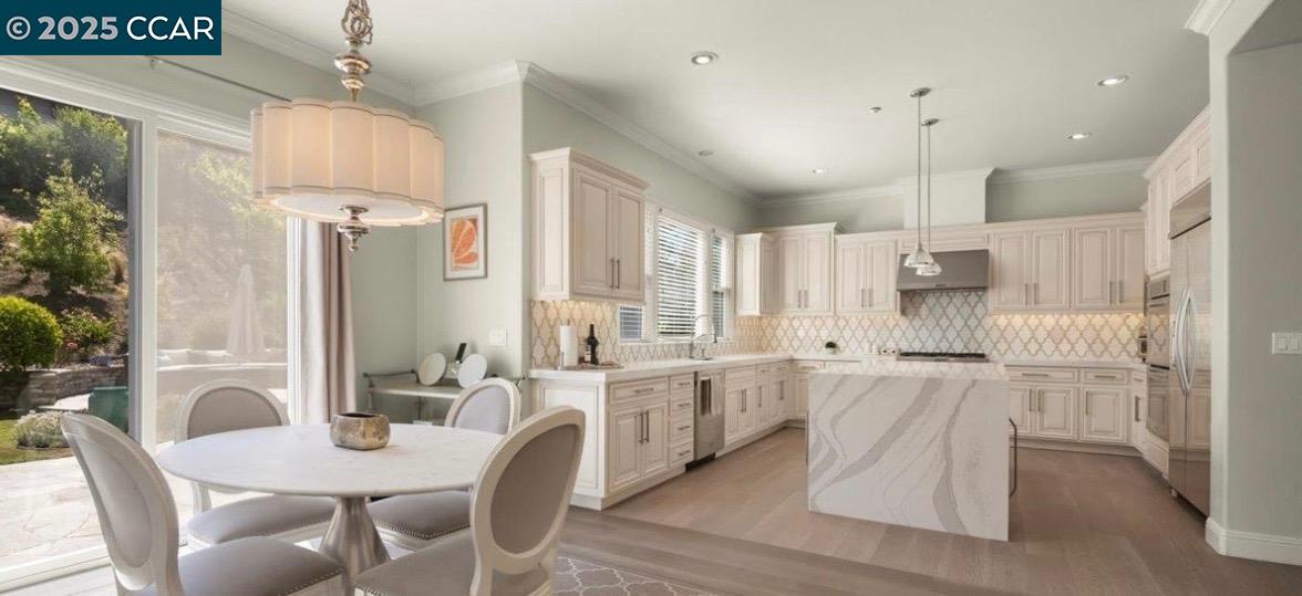 Detail Gallery Image 10 of 60 For 130 Arundel Dr, Hayward,  CA 94542 - 4 Beds | 3/1 Baths