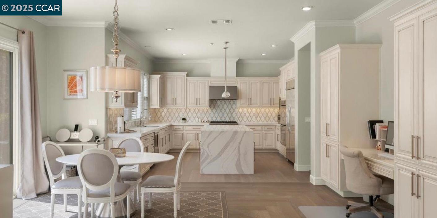 Detail Gallery Image 10 of 60 For 130 Arundel Dr, Hayward,  CA 94542 - 4 Beds | 3/1 Baths