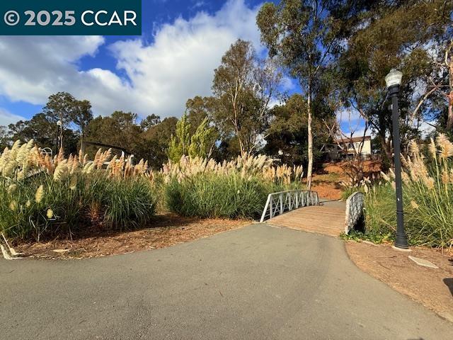 Detail Gallery Image 43 of 46 For 10 Tarn Ct, Hercules,  CA 94547 - 3 Beds | 2/1 Baths