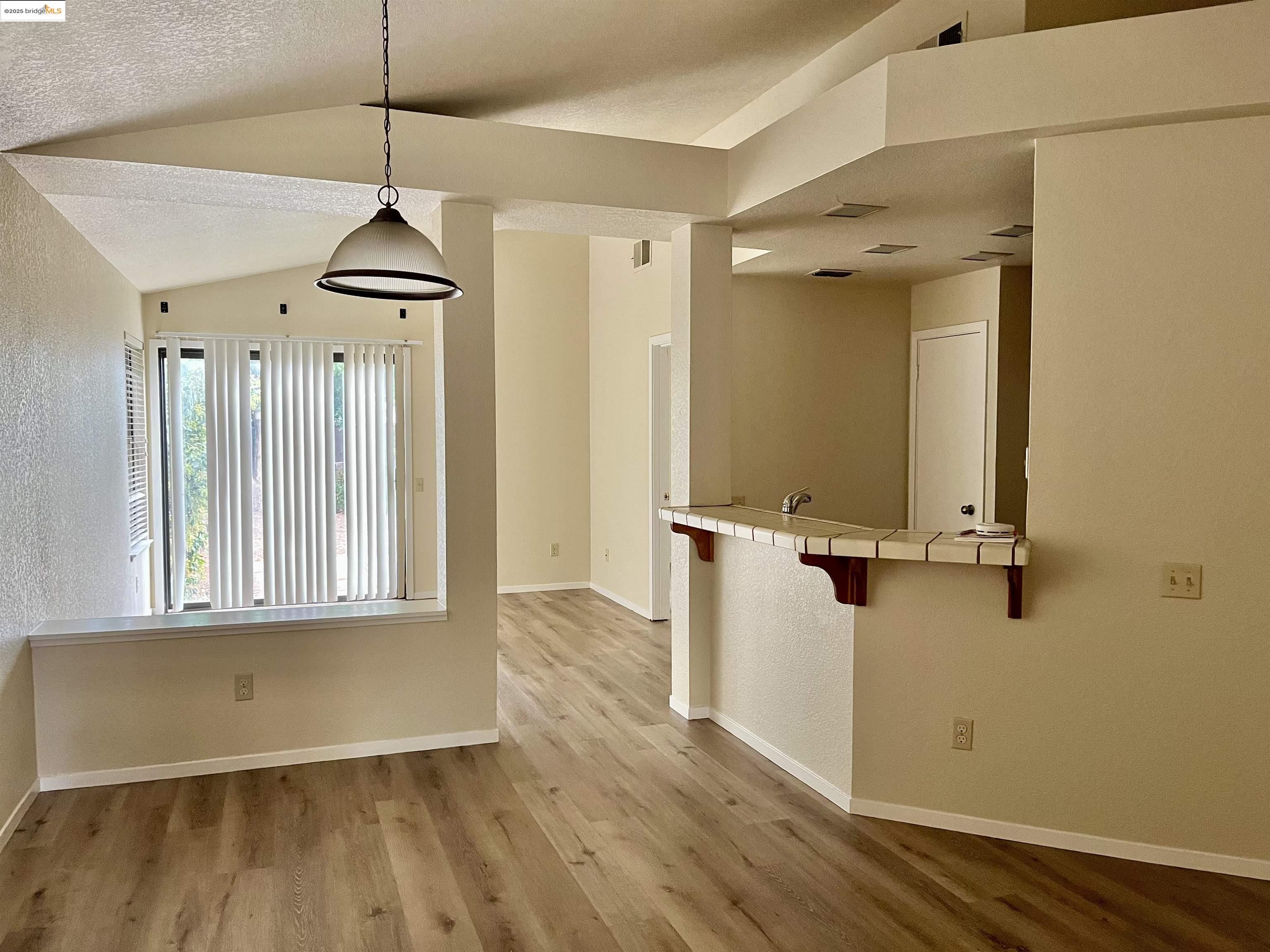 Detail Gallery Image 4 of 15 For 730 Forest View Common, Brentwood,  CA 94513 - 3 Beds | 2 Baths