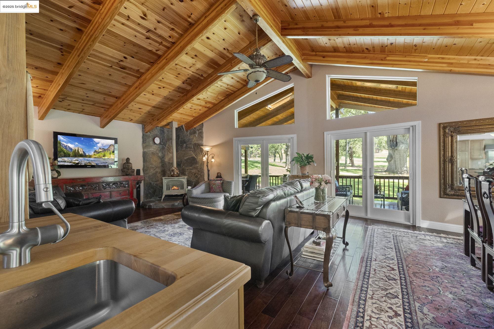 Detail Gallery Image 31 of 60 For 19400 Reid Circle, Groveland,  CA 95321 - 3 Beds | 2 Baths