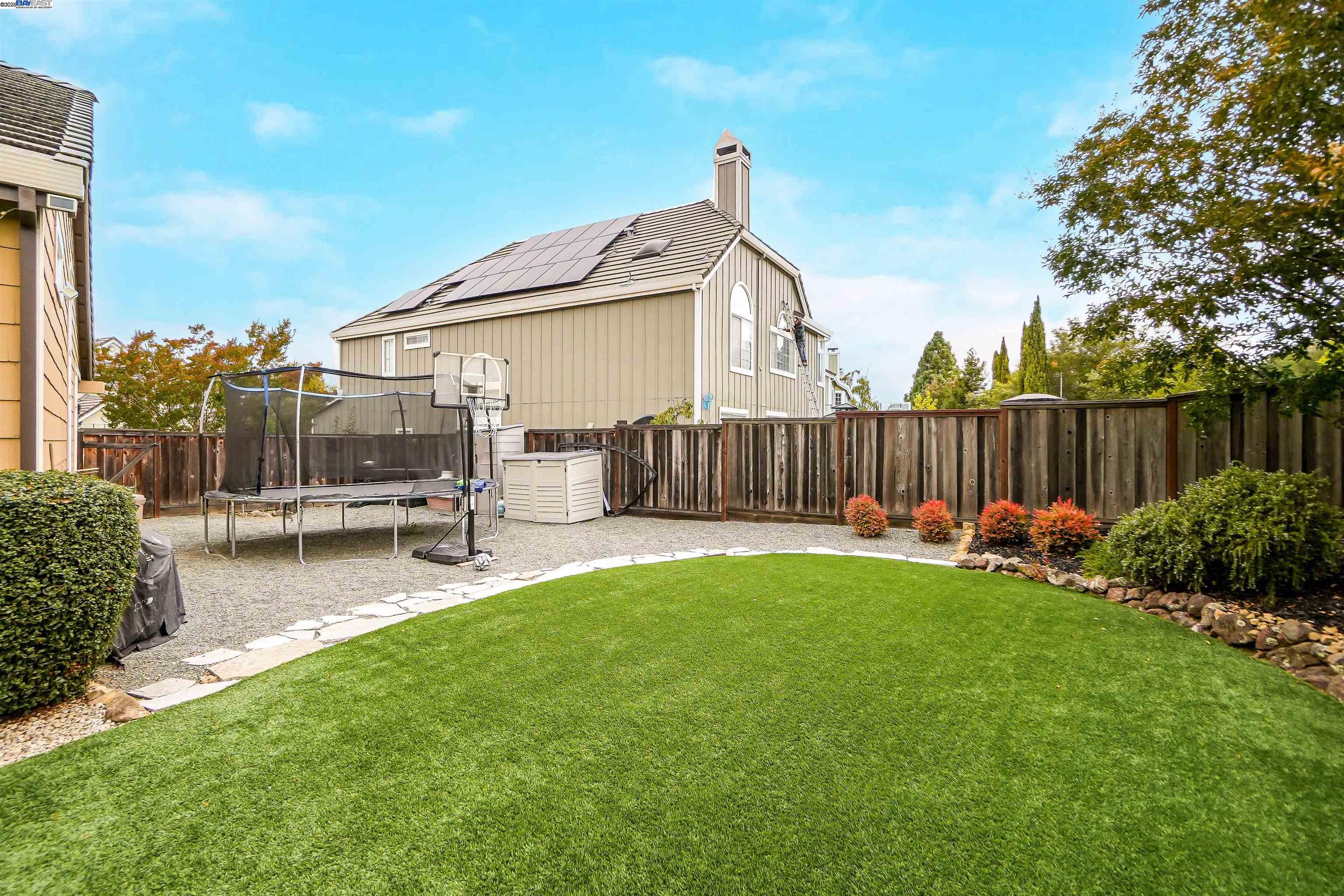 Detail Gallery Image 31 of 36 For 4520 Riding Club Ct, Hayward,  CA 94542 - 4 Beds | 3 Baths