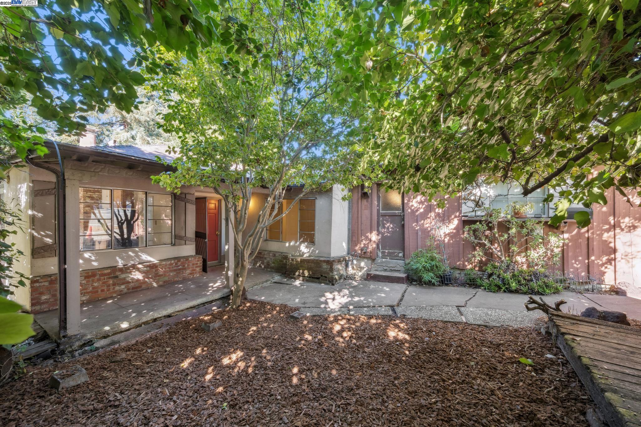 Front Image Thumbnail for BE41114098