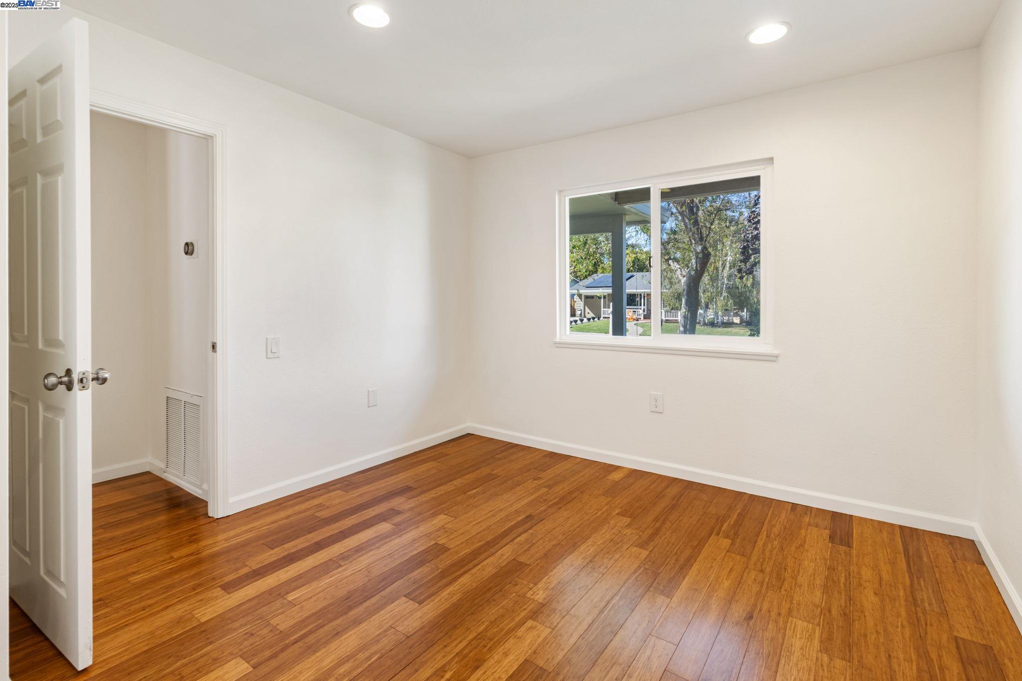 Detail Gallery Image 21 of 46 For 1241 Hibiscus Way, Livermore,  CA 94551 - 2 Beds | 1 Baths