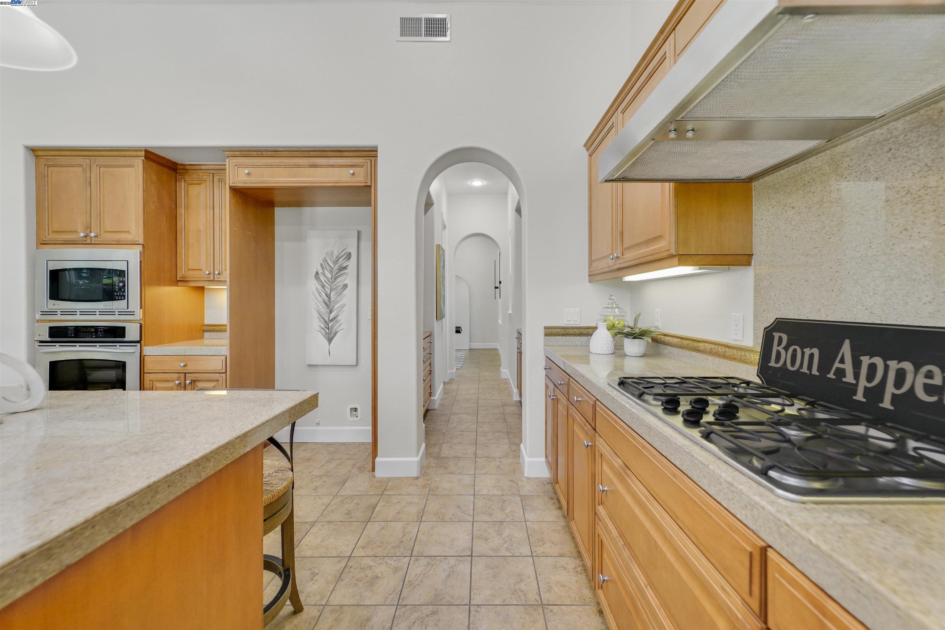 Detail Gallery Image 25 of 60 For 1993 Fairway Oaks Dr, Ripon,  CA 95366 - 3 Beds | 3/1 Baths