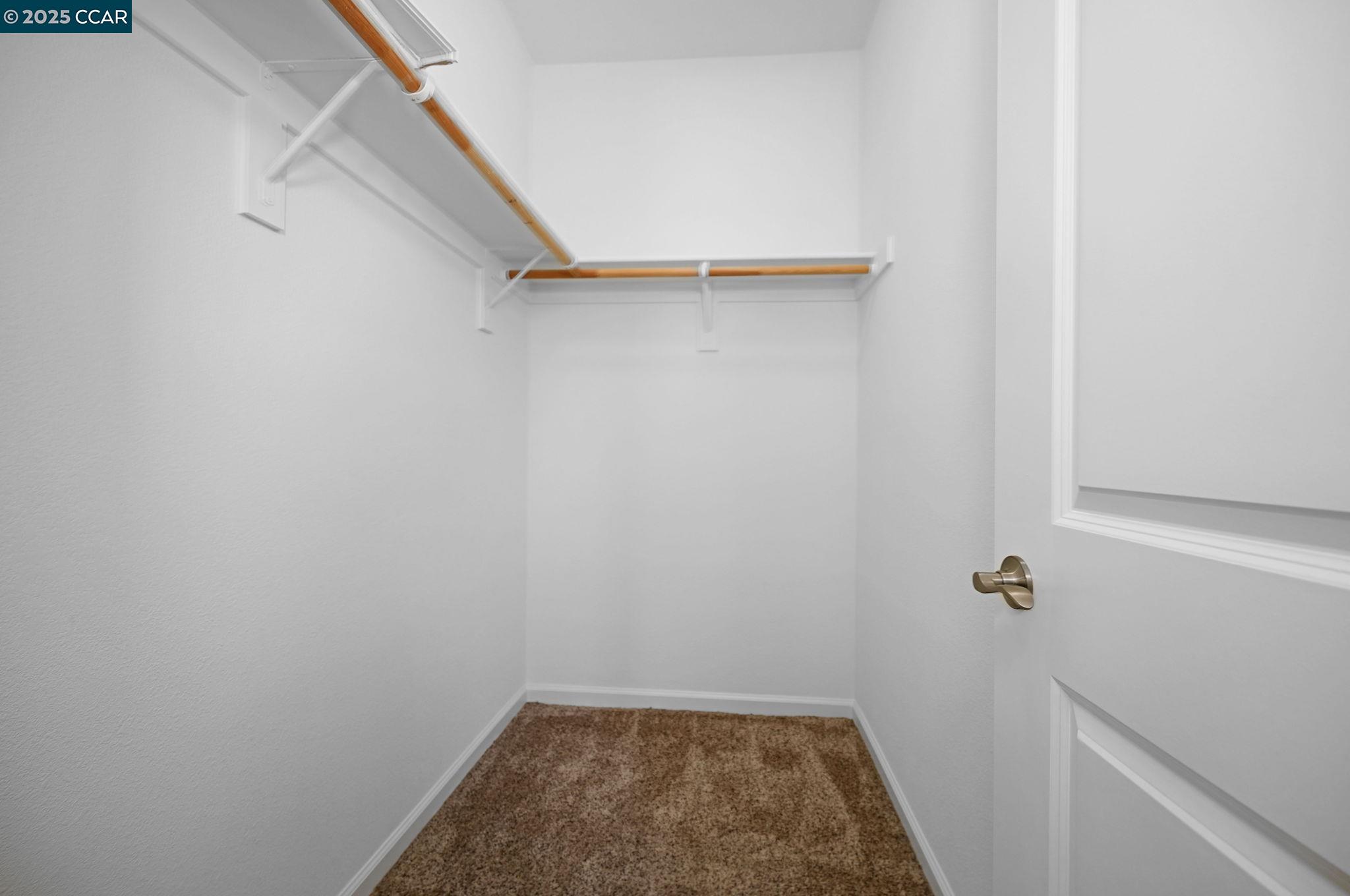 Detail Gallery Image 11 of 28 For 2378 Carbondale Way, Dublin,  CA 94568 - 4 Beds | 4 Baths