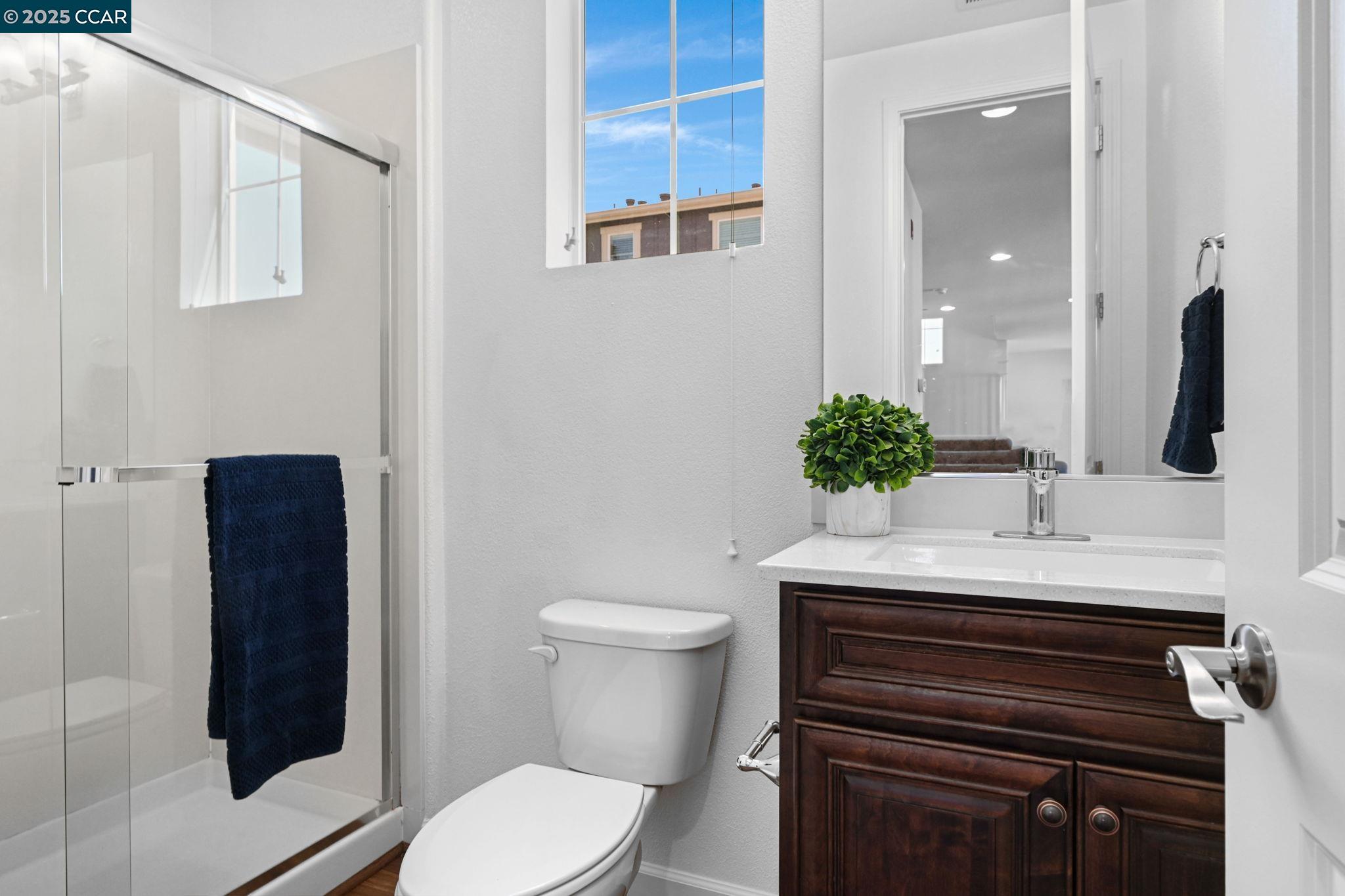 Detail Gallery Image 19 of 28 For 2378 Carbondale Way, Dublin,  CA 94568 - 4 Beds | 4 Baths