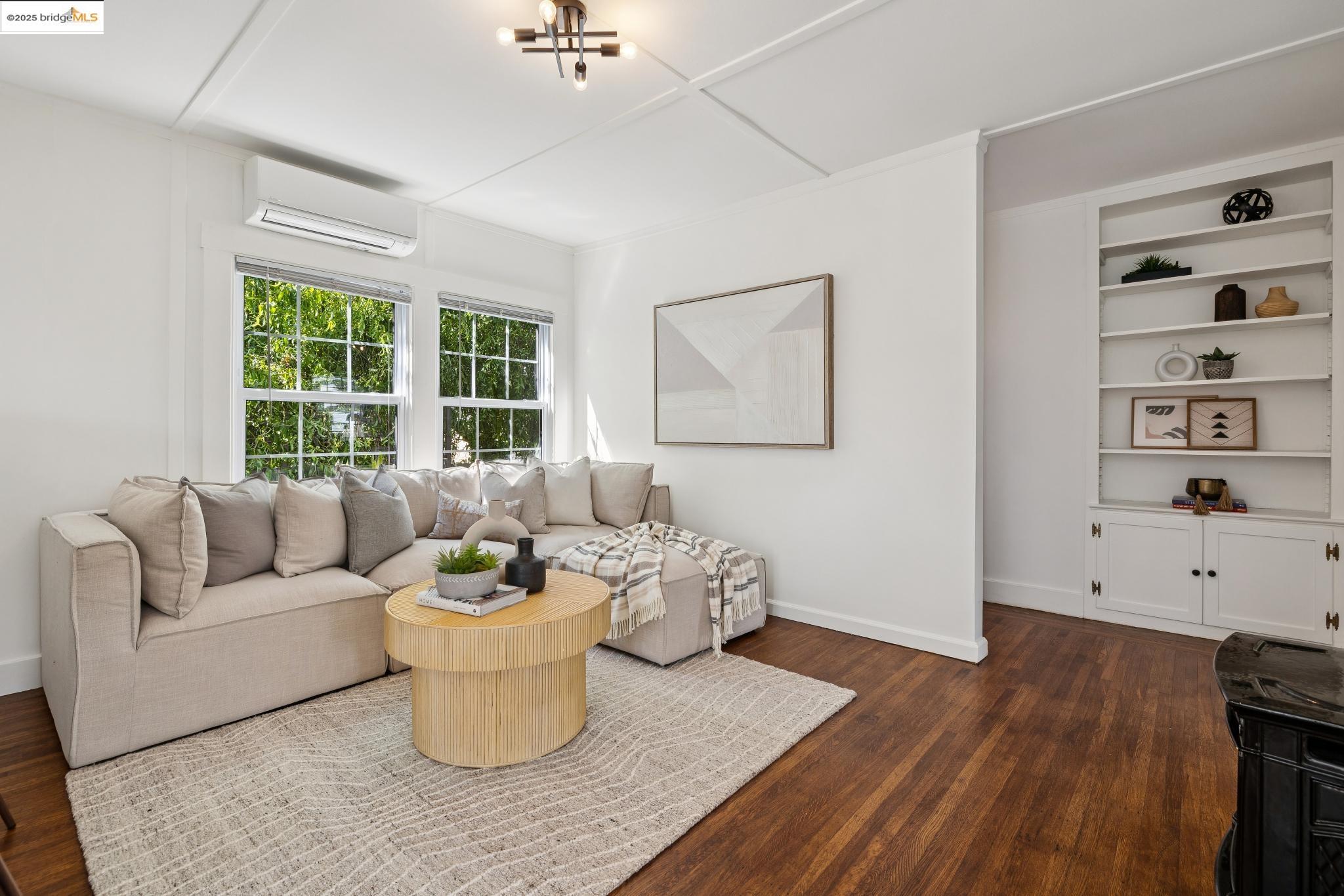 Detail Gallery Image 36 of 49 For 1642 10th St, Berkeley,  CA 94710 - 5 Beds | 3 Baths