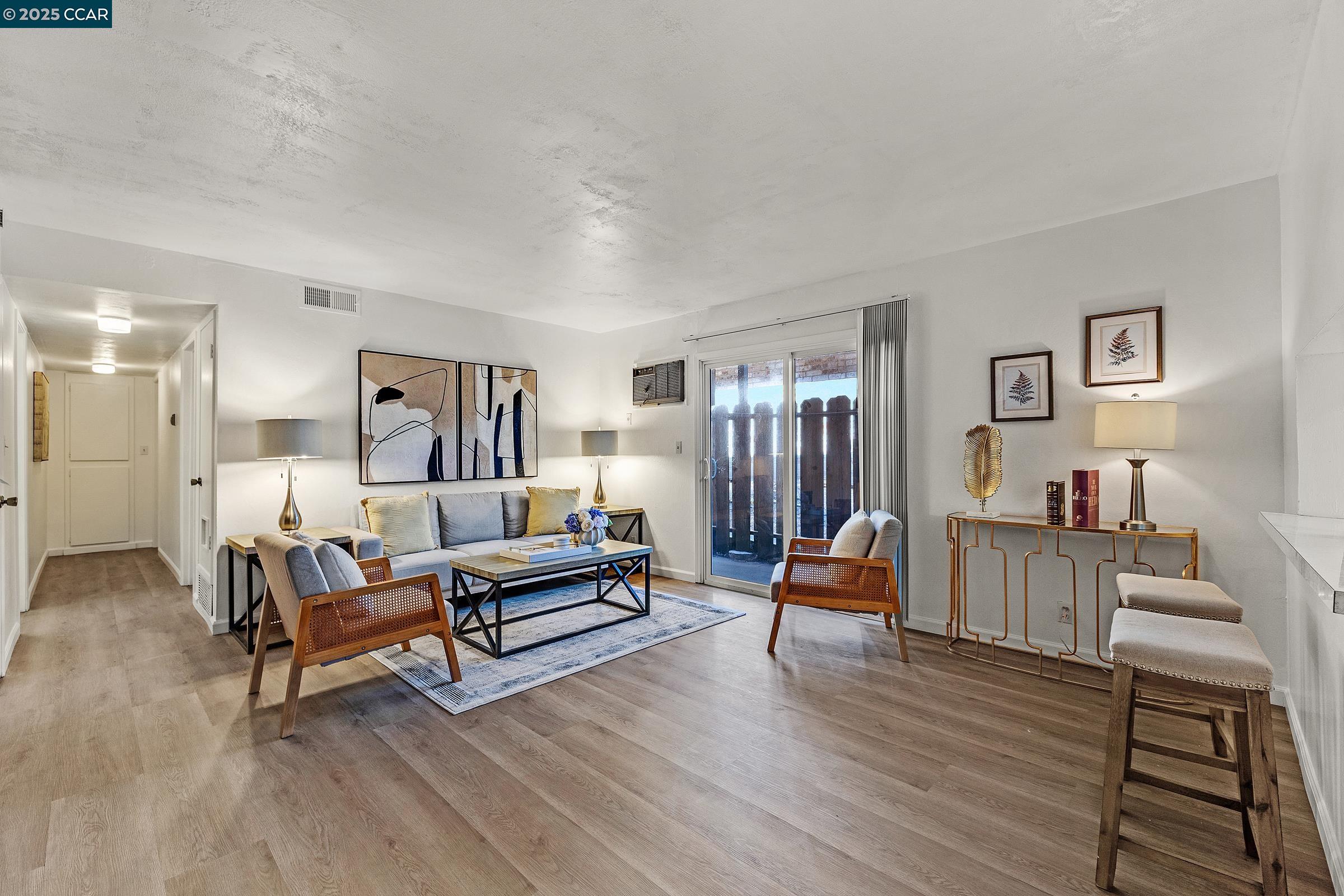 Photo #12: 41114121 Listing: Photo #12
